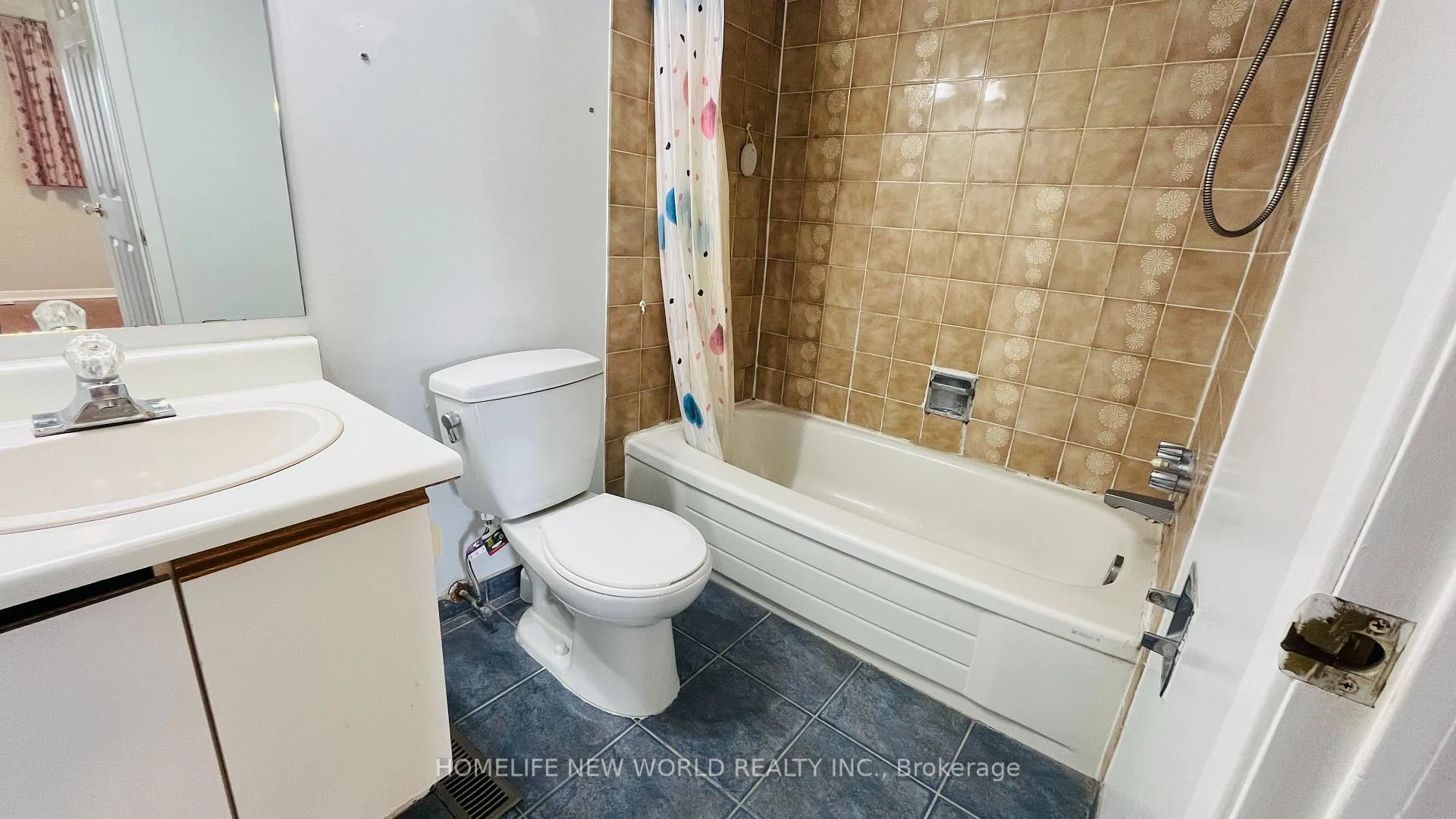 Photo 19 of 189 Gailcrest Circle, Vaughan, Crestwood-Springfarm-Yorkhill — HOMEH