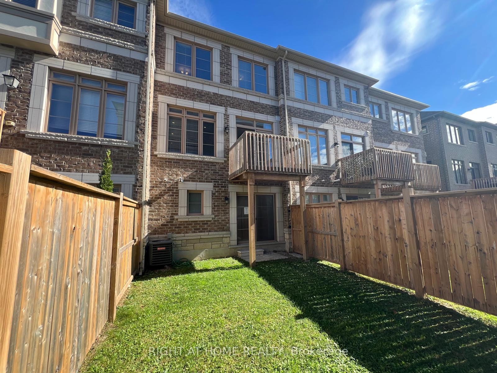 Photo 30 of 26 Sunset Terrace, Vaughan, Vellore Village — HOMEH