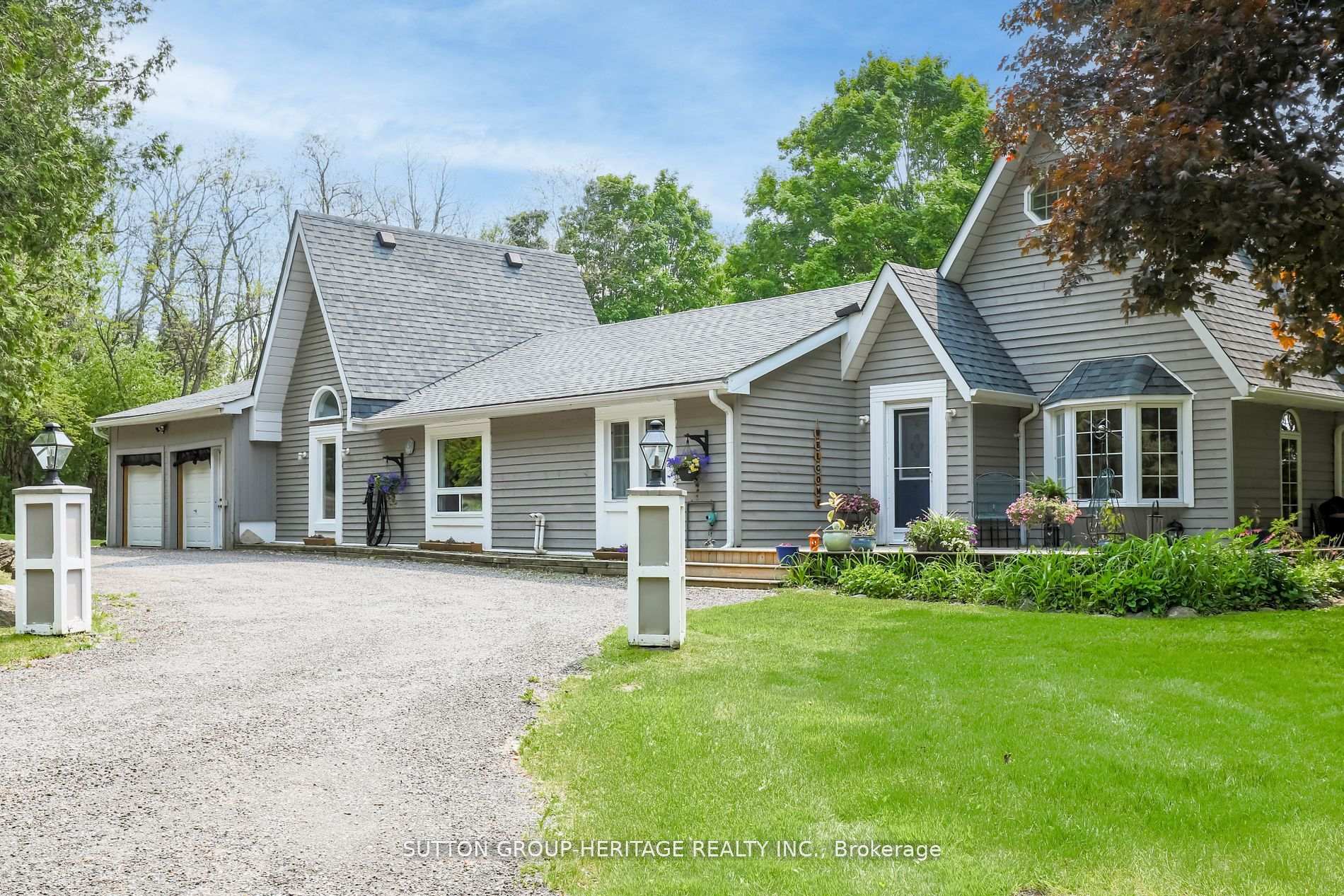 Front of 11900 Uxbridge Brock Townline
