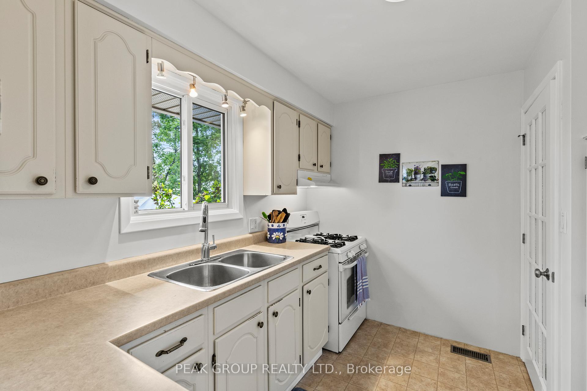 Photo 9 of 47 David Street, Welland, Lincoln/Crowland — HOMEH