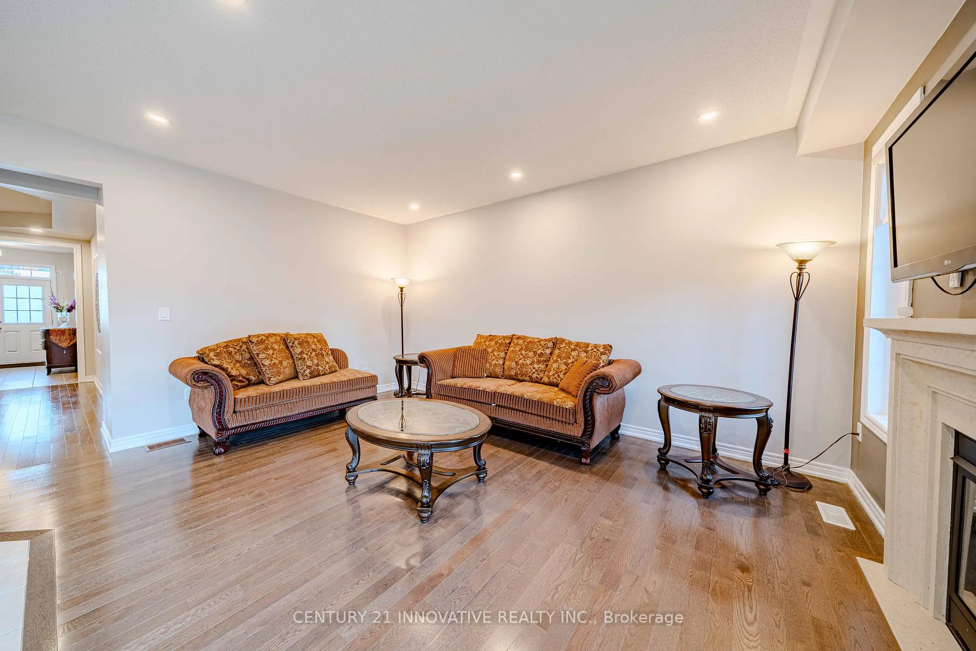 Photo 16 of 72 Killington Avenue, Vaughan, Kleinburg — HOMEH