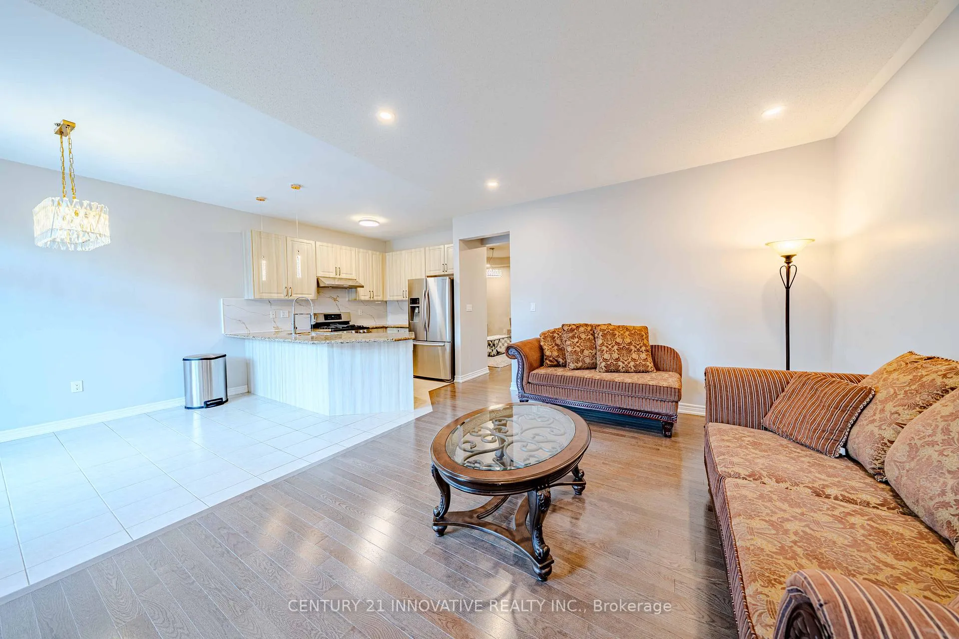 Photo 17 of 72 Killington Avenue, Vaughan, Kleinburg — HOMEH