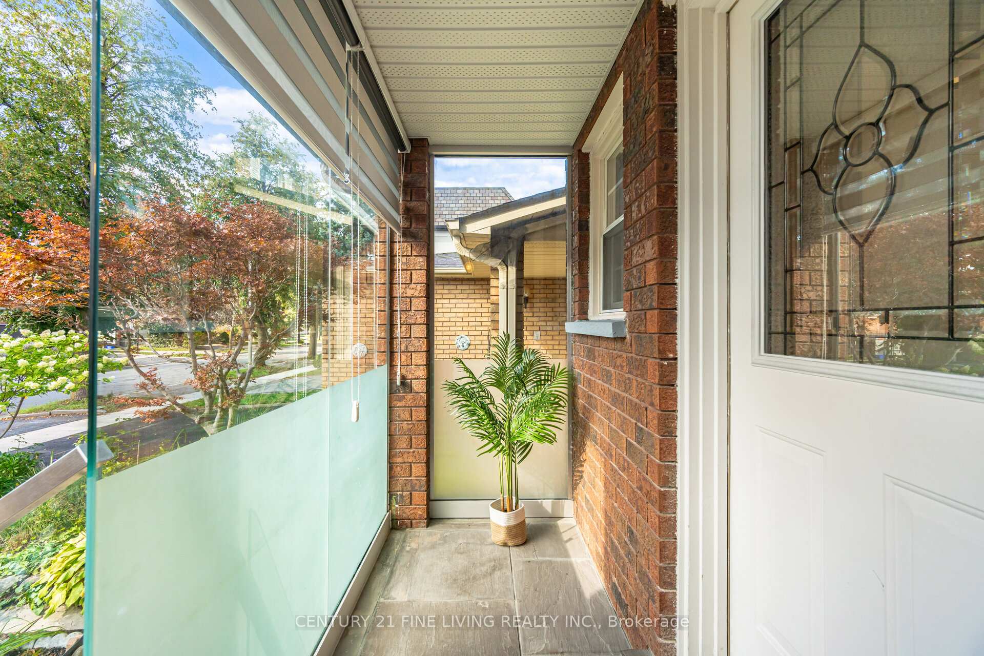 Photo 7 of 91 Wade Gate, Vaughan, Brownridge — HOMEH