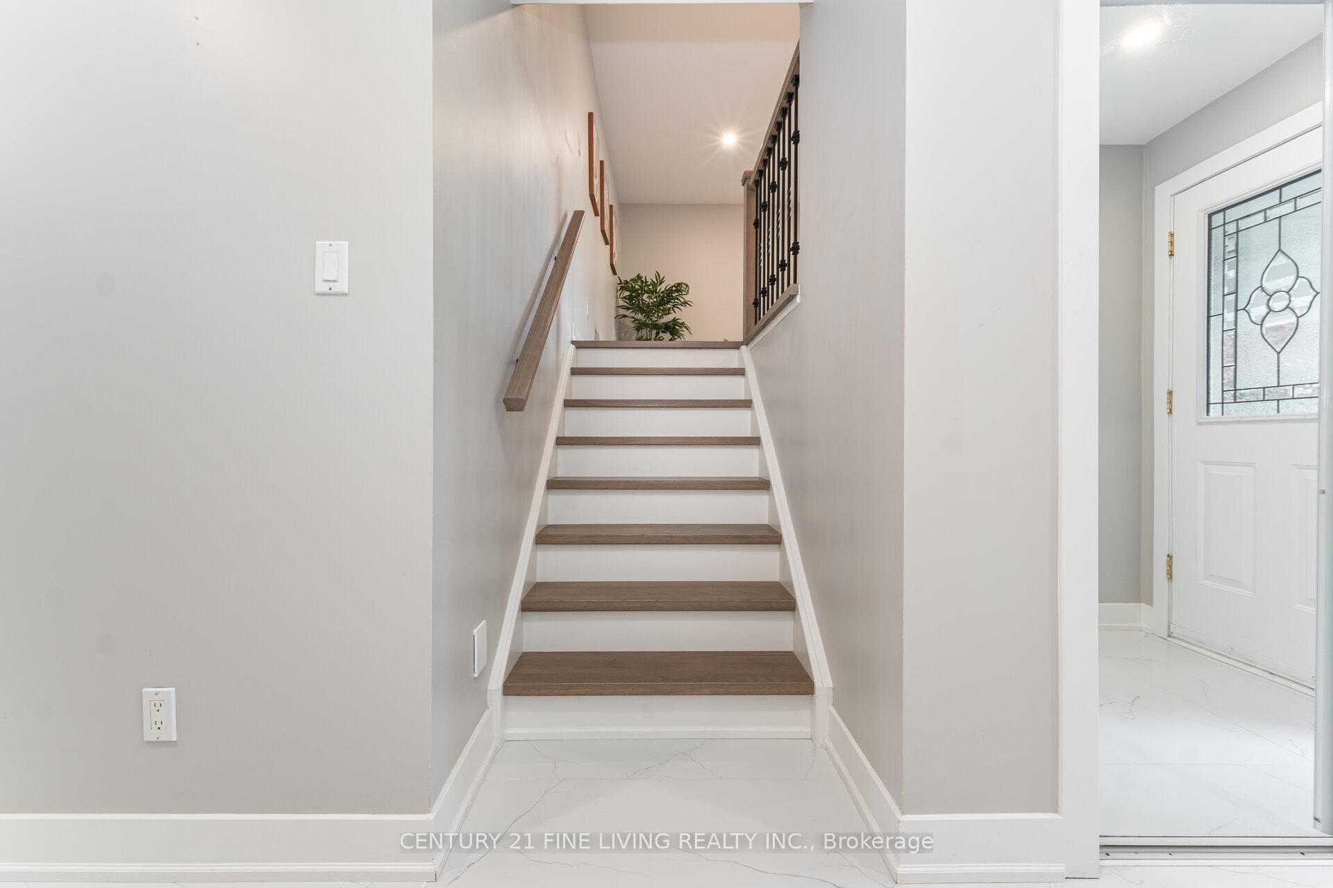 Photo 23 of 91 Wade Gate, Vaughan, Brownridge — HOMEH