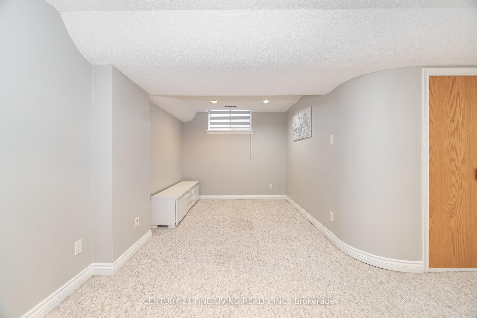 Photo 44 of 91 Wade Gate, Vaughan, Brownridge — HOMEH