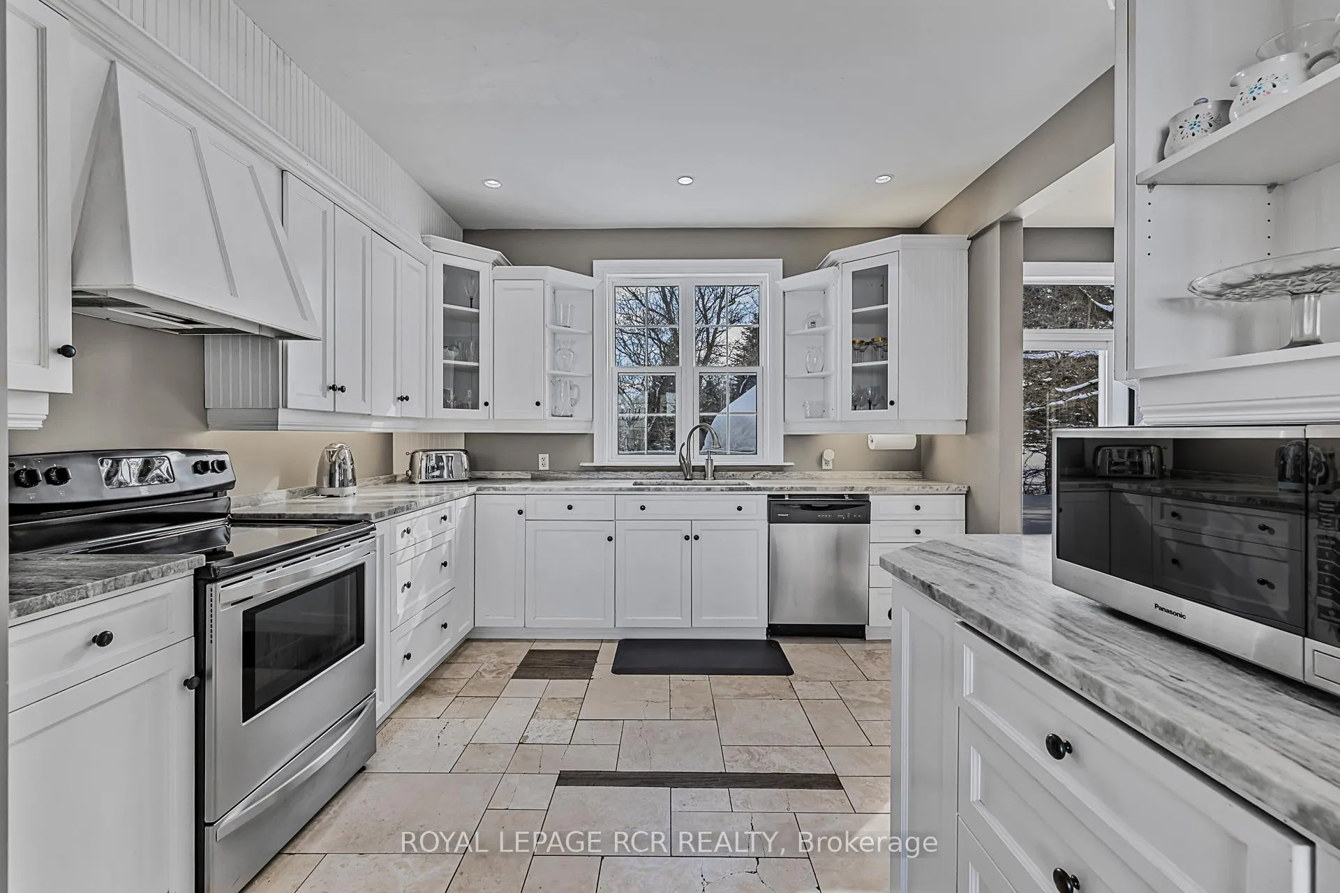 Photo 10 of 3810 Front Street, Uxbridge, Rural Uxbridge — HOMEH