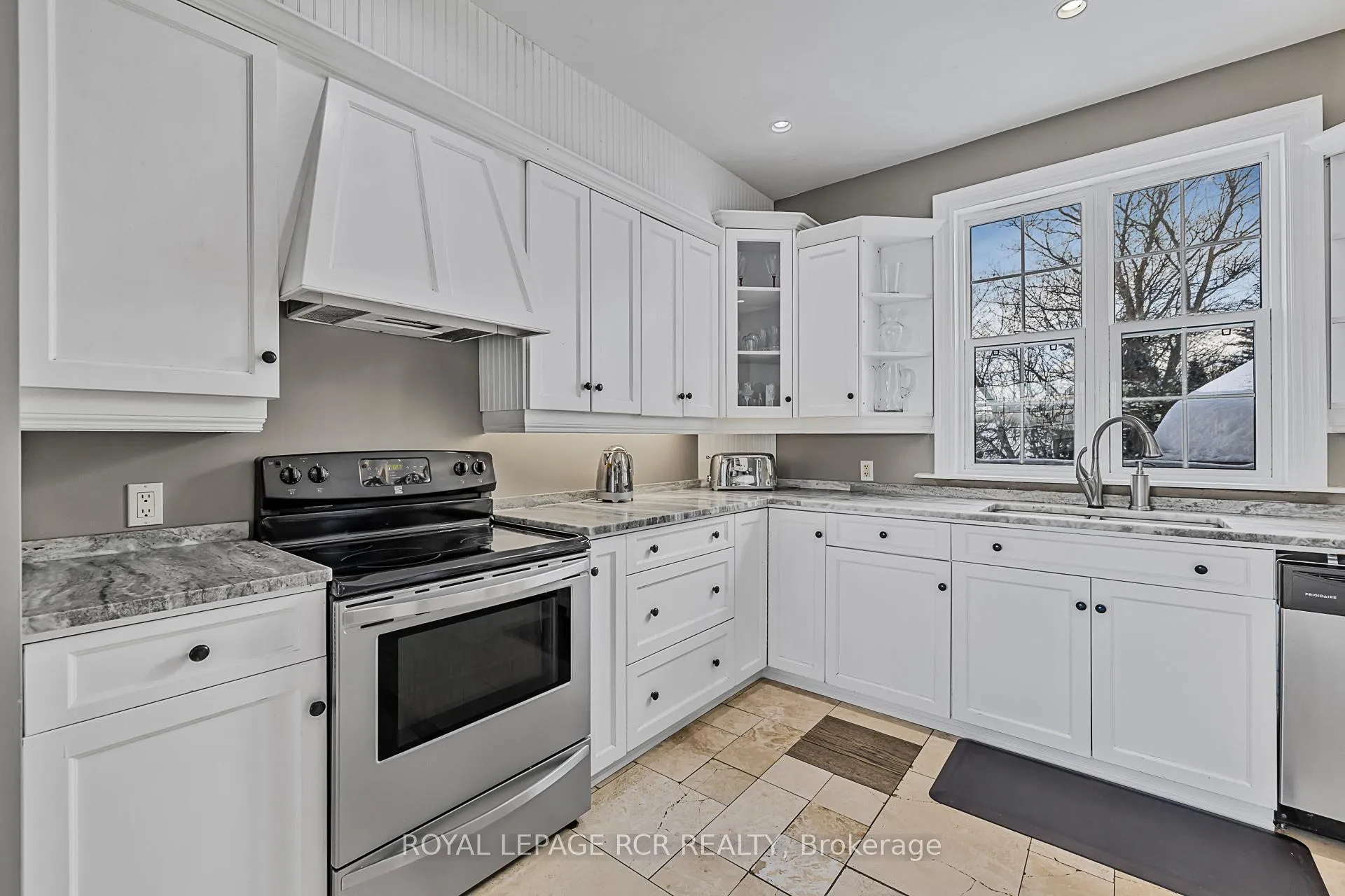 Photo 11 of 3810 Front Street, Uxbridge, Rural Uxbridge — HOMEH