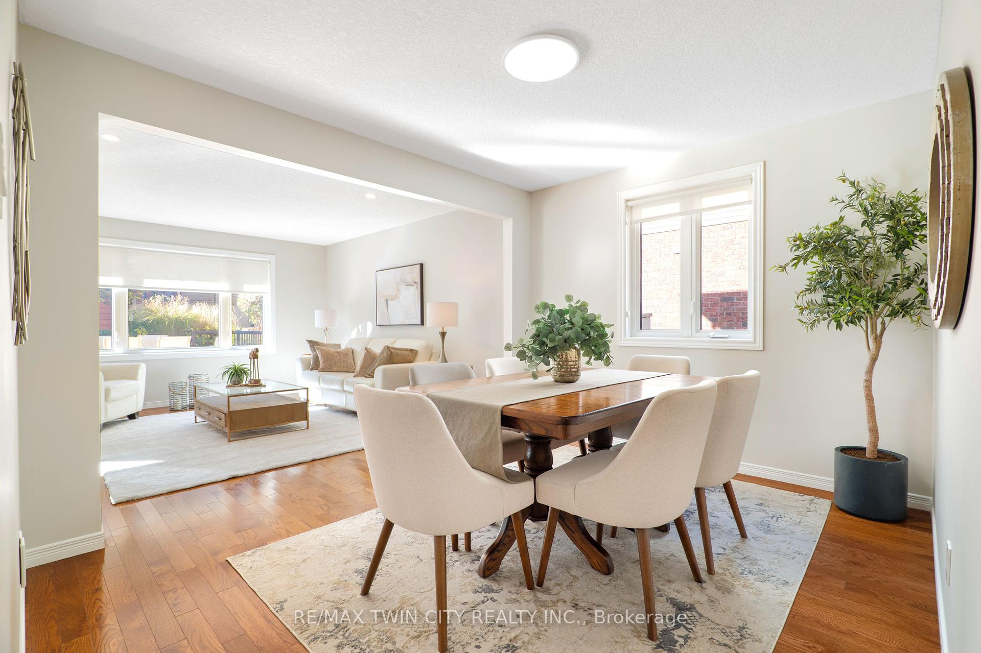 Photo 6 of 167 Bridgewater Crescent, Waterloo — HOMEH