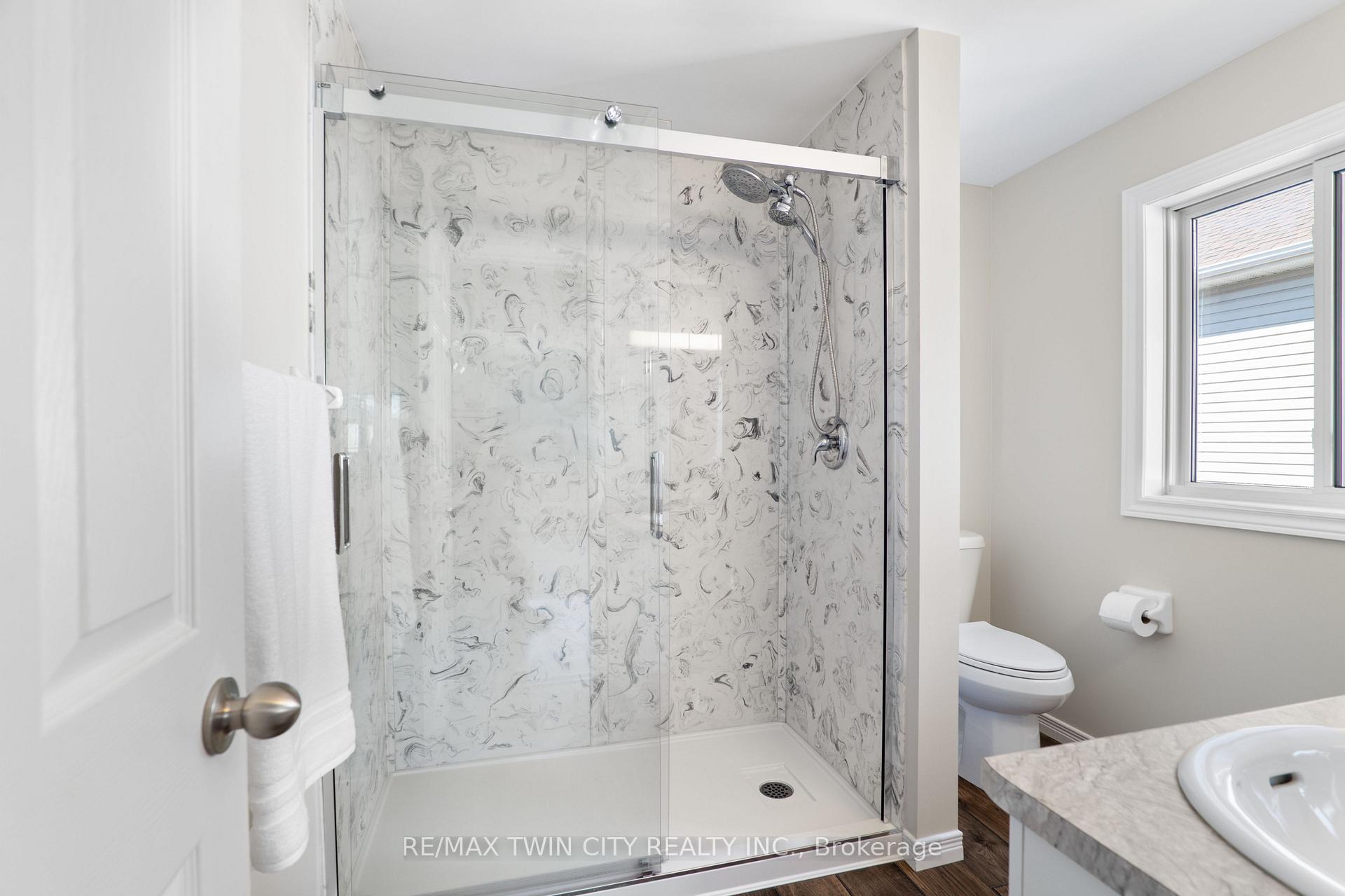 Photo 24 of 167 Bridgewater Crescent, Waterloo — HOMEH