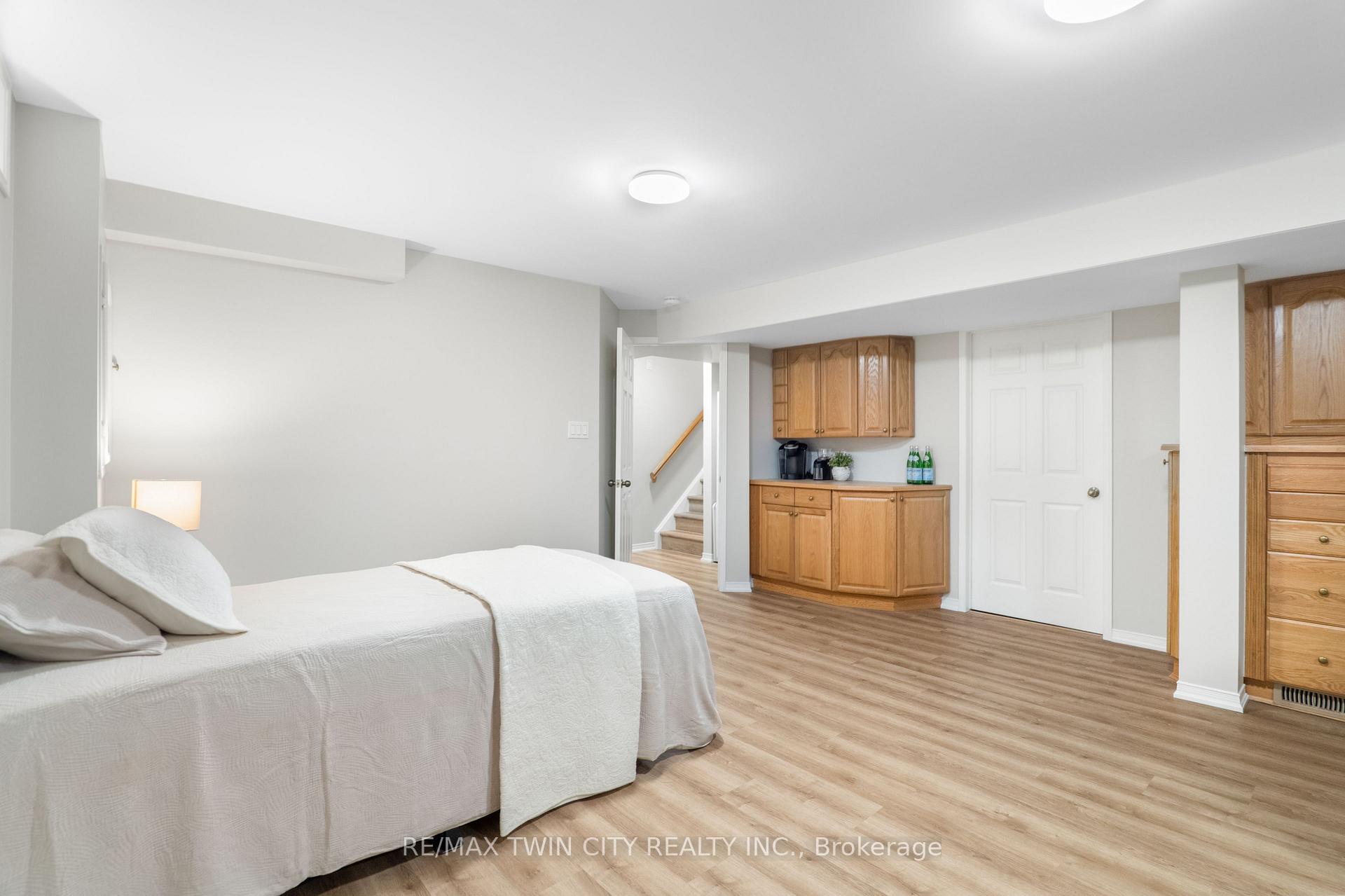 Photo 37 of 167 Bridgewater Crescent, Waterloo — HOMEH