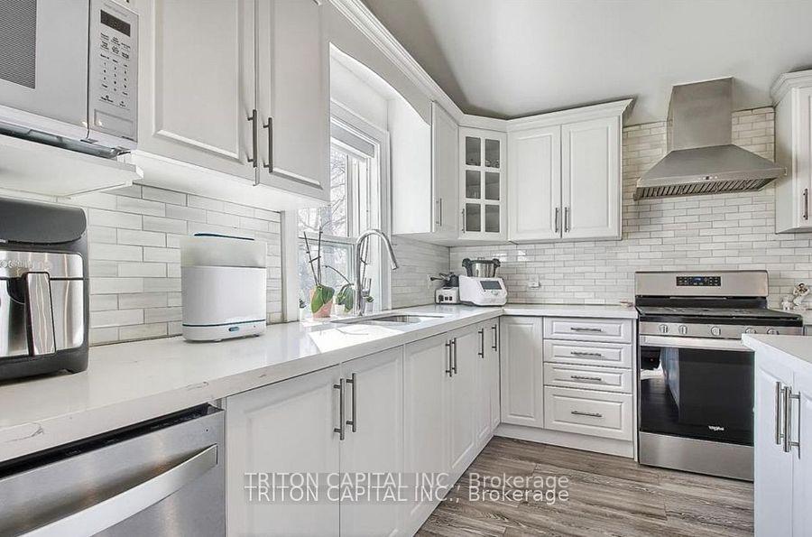Photo 12 of 34 Napier Street, Vaughan, Kleinburg — HOMEH