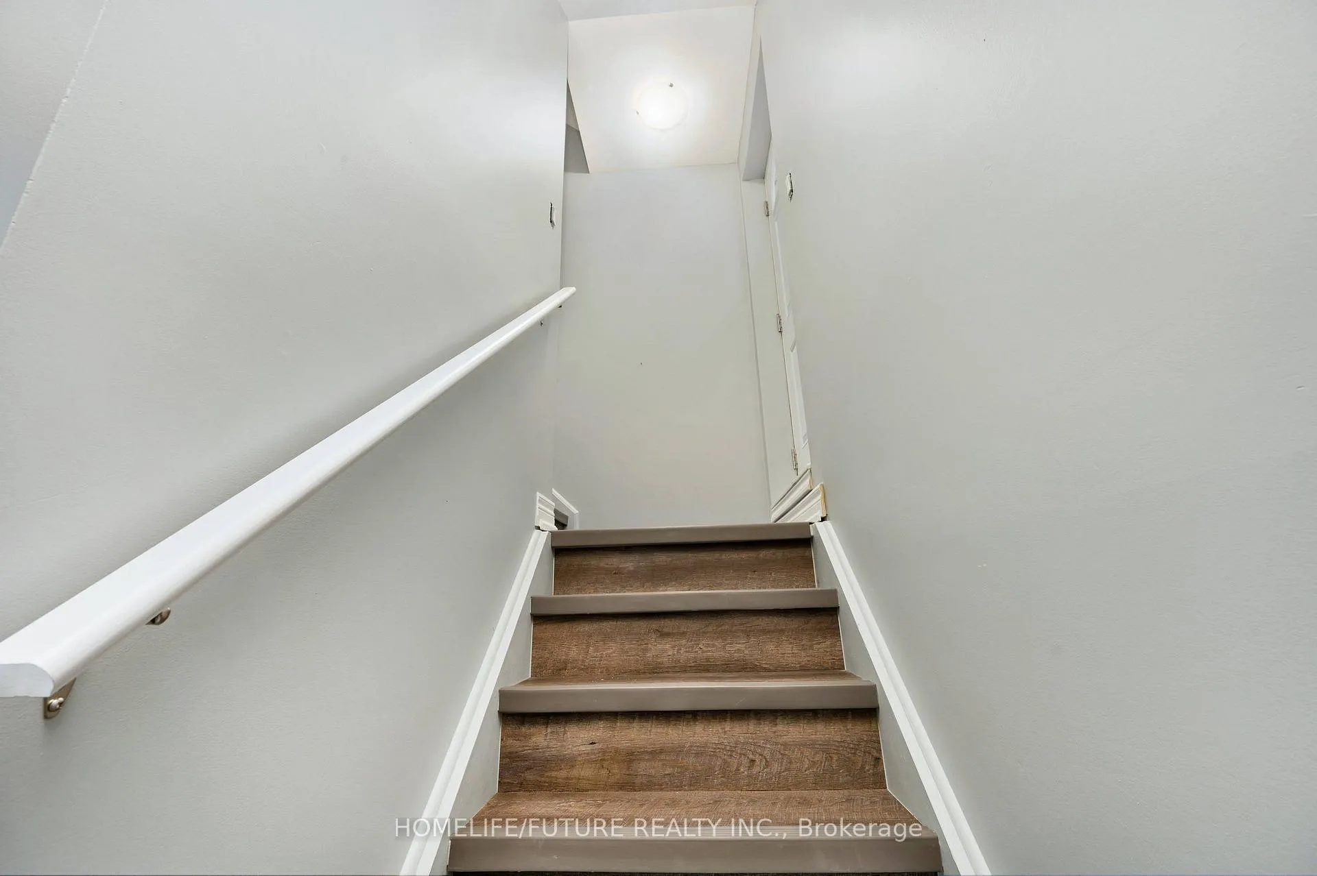 Photo 3 of Unit (Bsmt), 400 Grand Trunk Avenue, Vaughan, Patterson — HOMEH