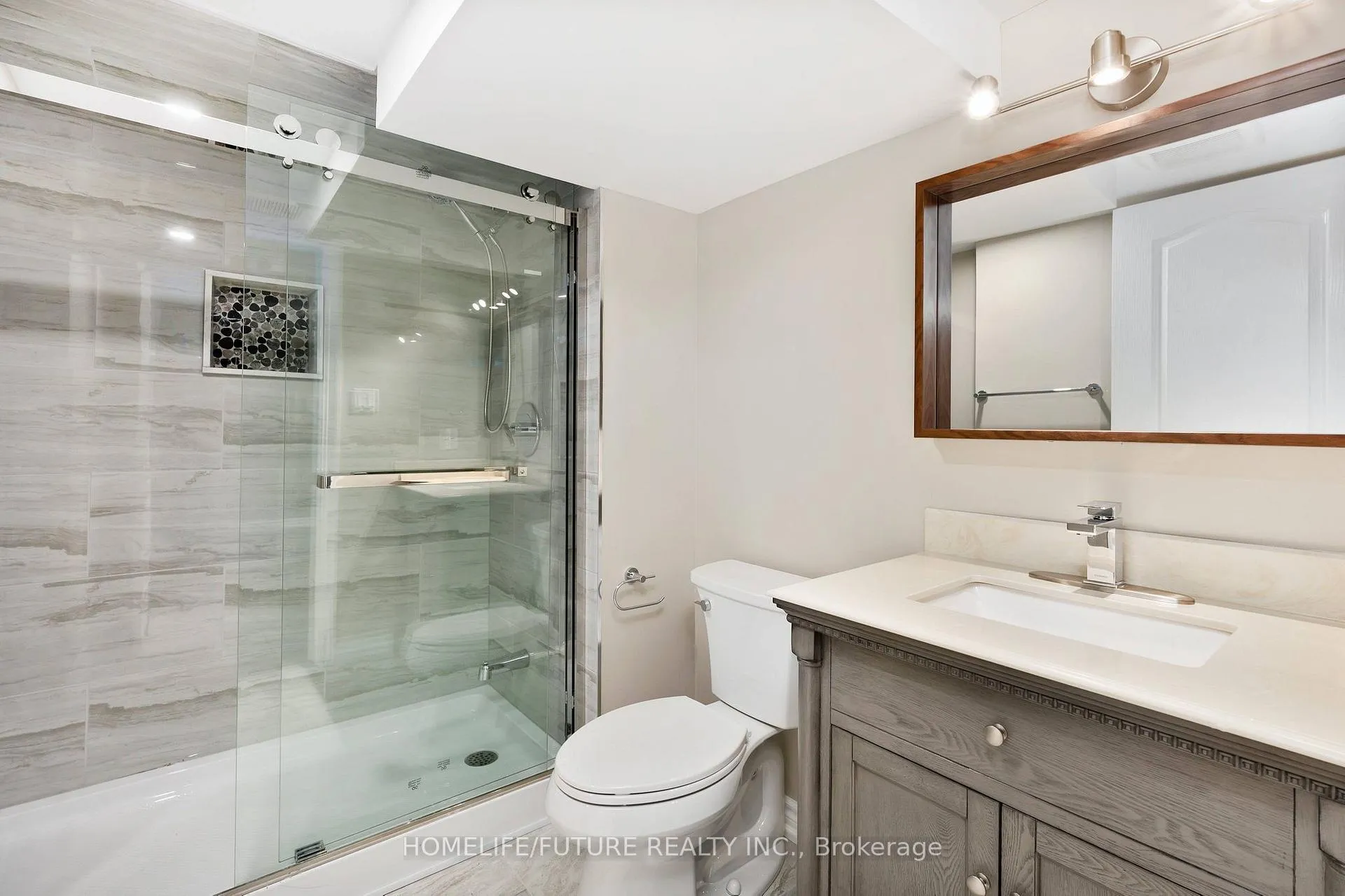 Photo 17 of Unit (Bsmt), 400 Grand Trunk Avenue, Vaughan, Patterson — HOMEH