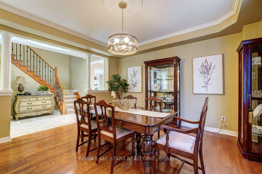 Photo 9 of 64 Button Crescent, Uxbridge — HOMEH
