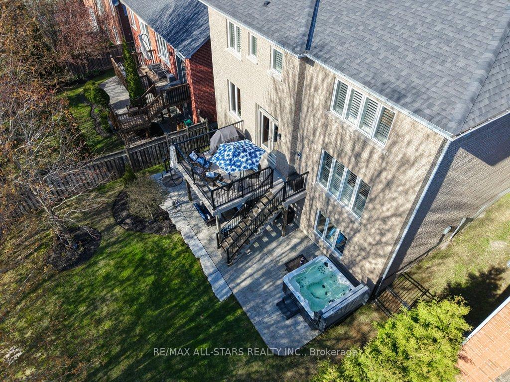 Photo 45 of 64 Button Crescent, Uxbridge — HOMEH