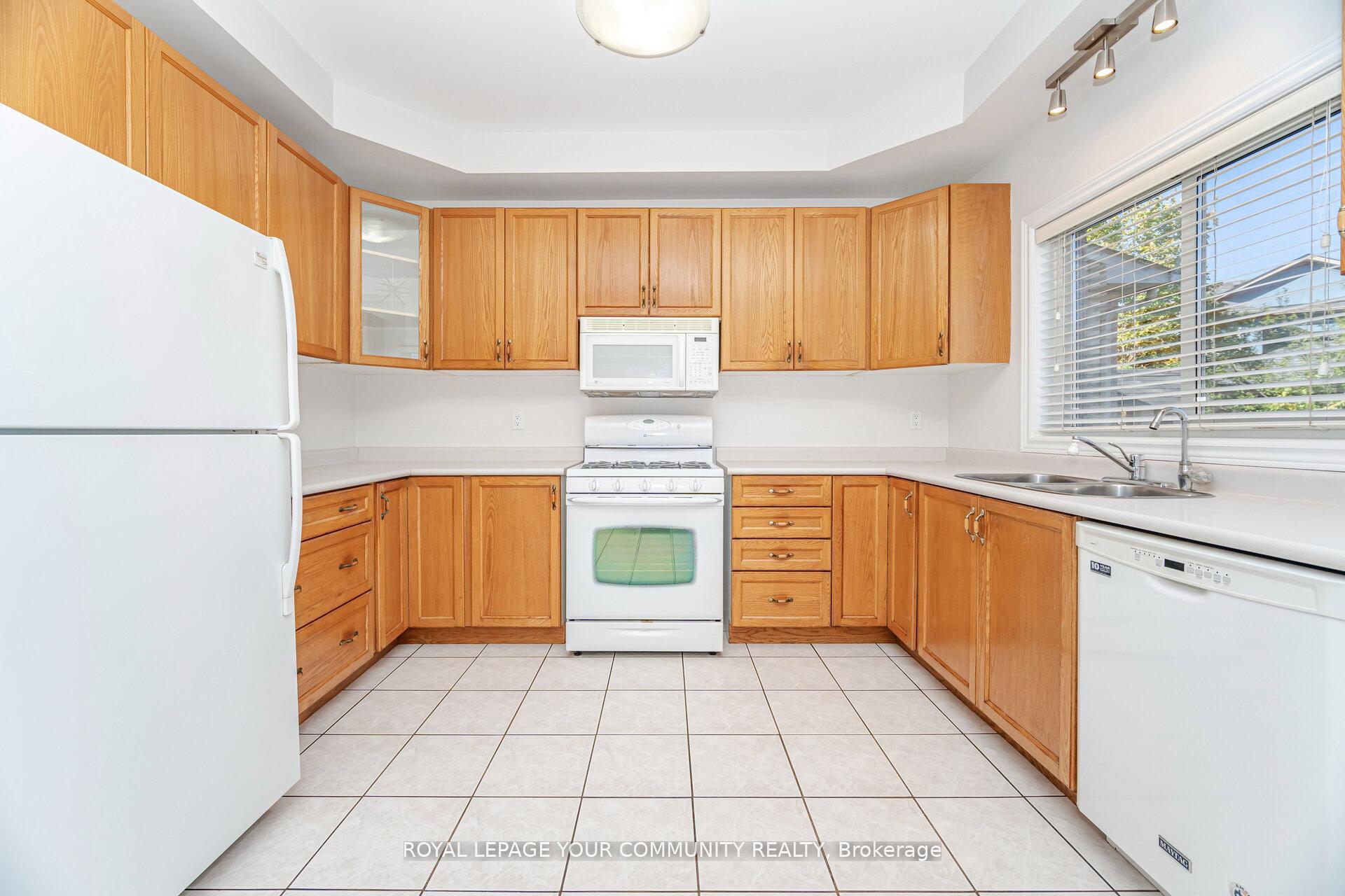 Photo 13 of 264 America Avenue, Vaughan, Vellore Village — HOMEH