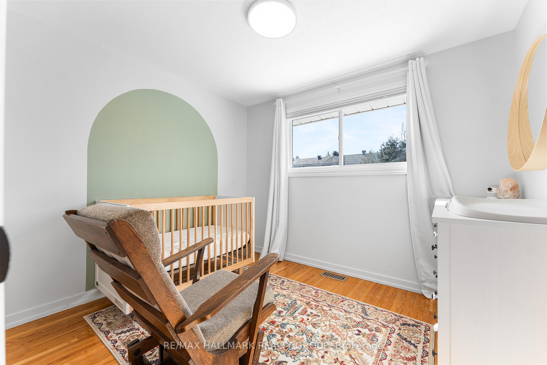 Photo 22 of 1834 Cloverlawn Crescent, Ottawa, Beacon Hill South — HOMEH