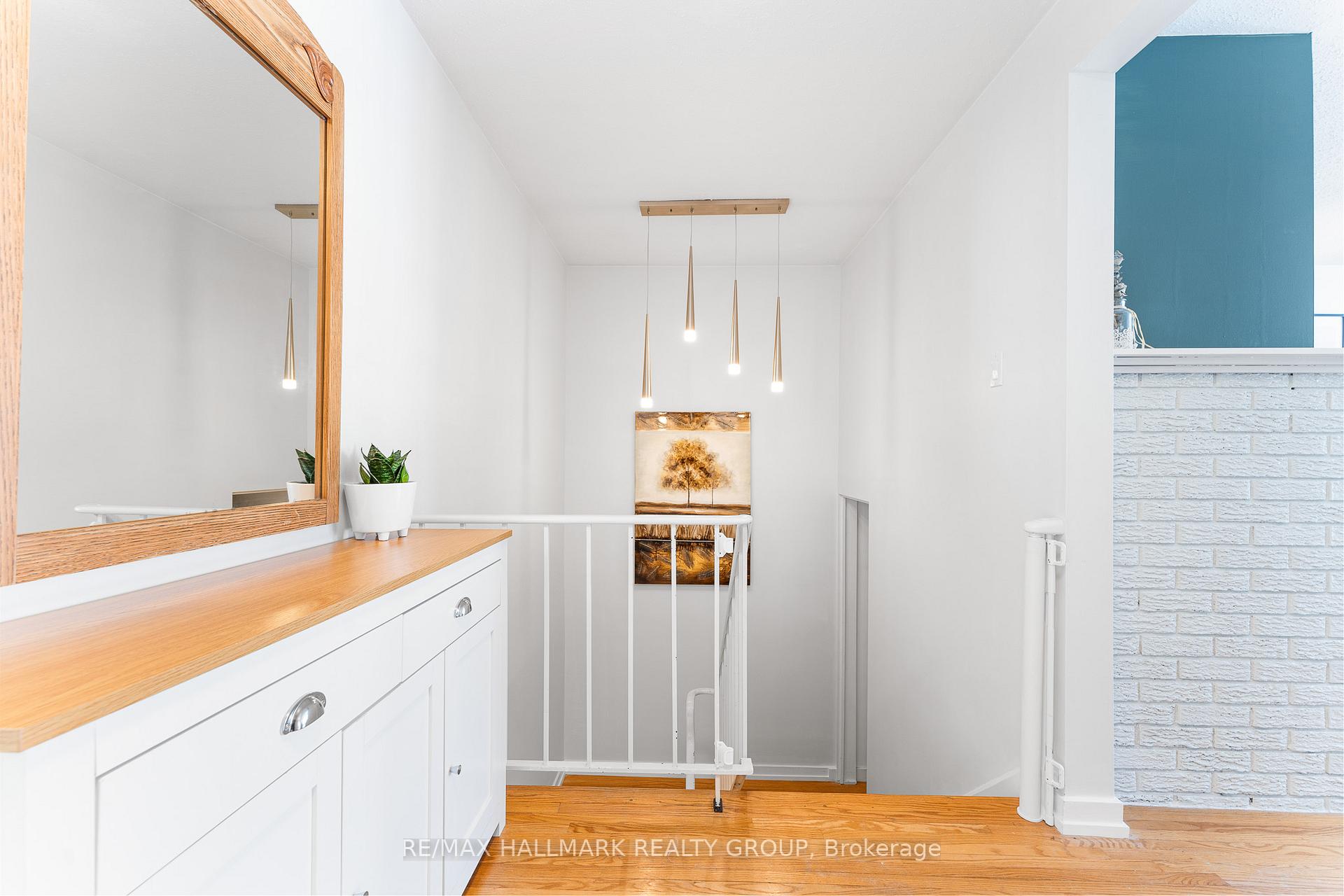 Photo 29 of 1834 Cloverlawn Crescent, Ottawa, Beacon Hill South — HOMEH