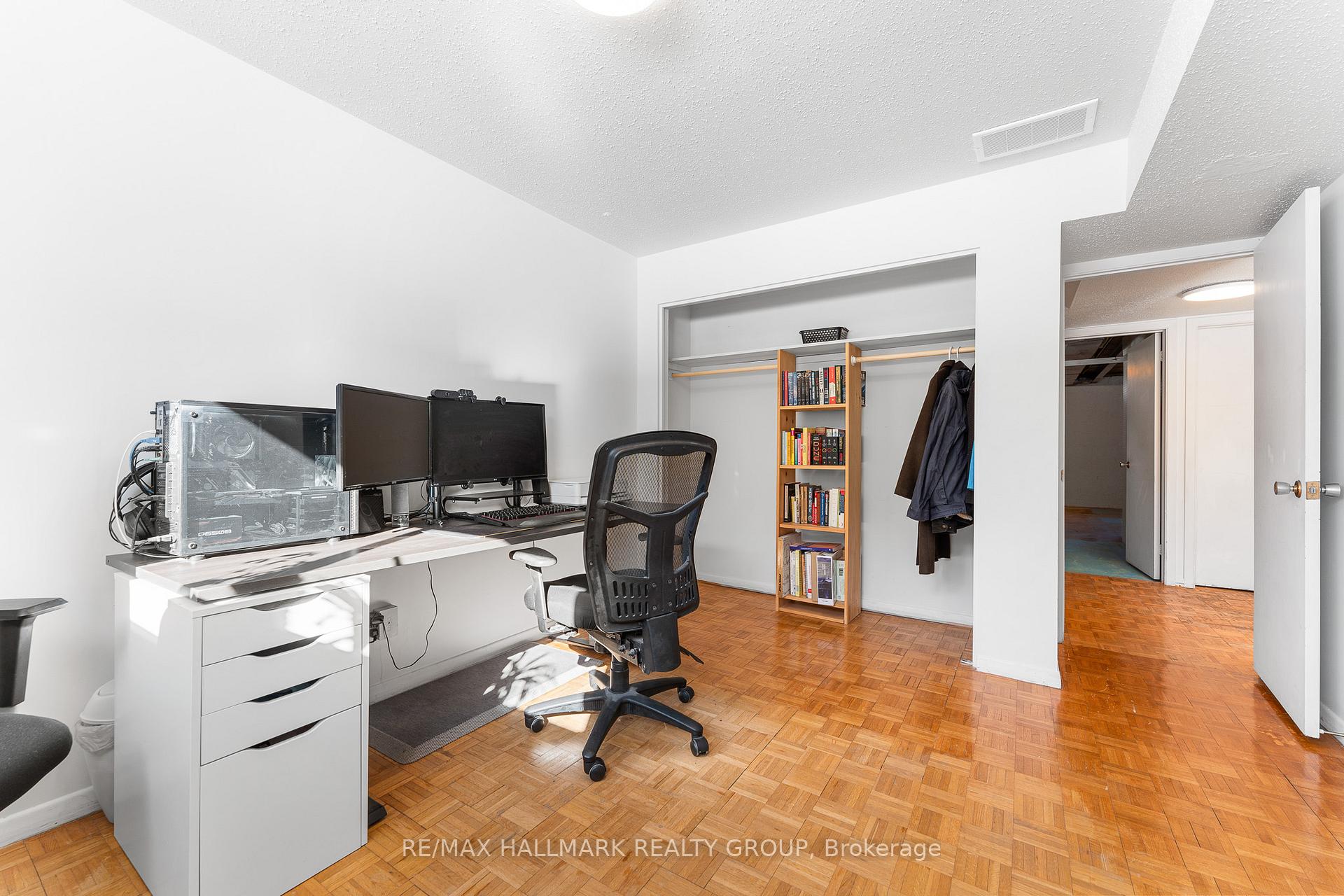 Photo 30 of 1834 Cloverlawn Crescent, Ottawa, Beacon Hill South — HOMEH