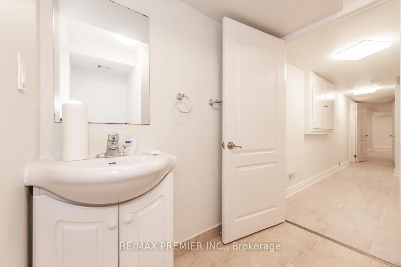 Photo 4 of Unit Bsmt, 6 Muscadel Road, Vaughan, Vellore Village — HOMEH