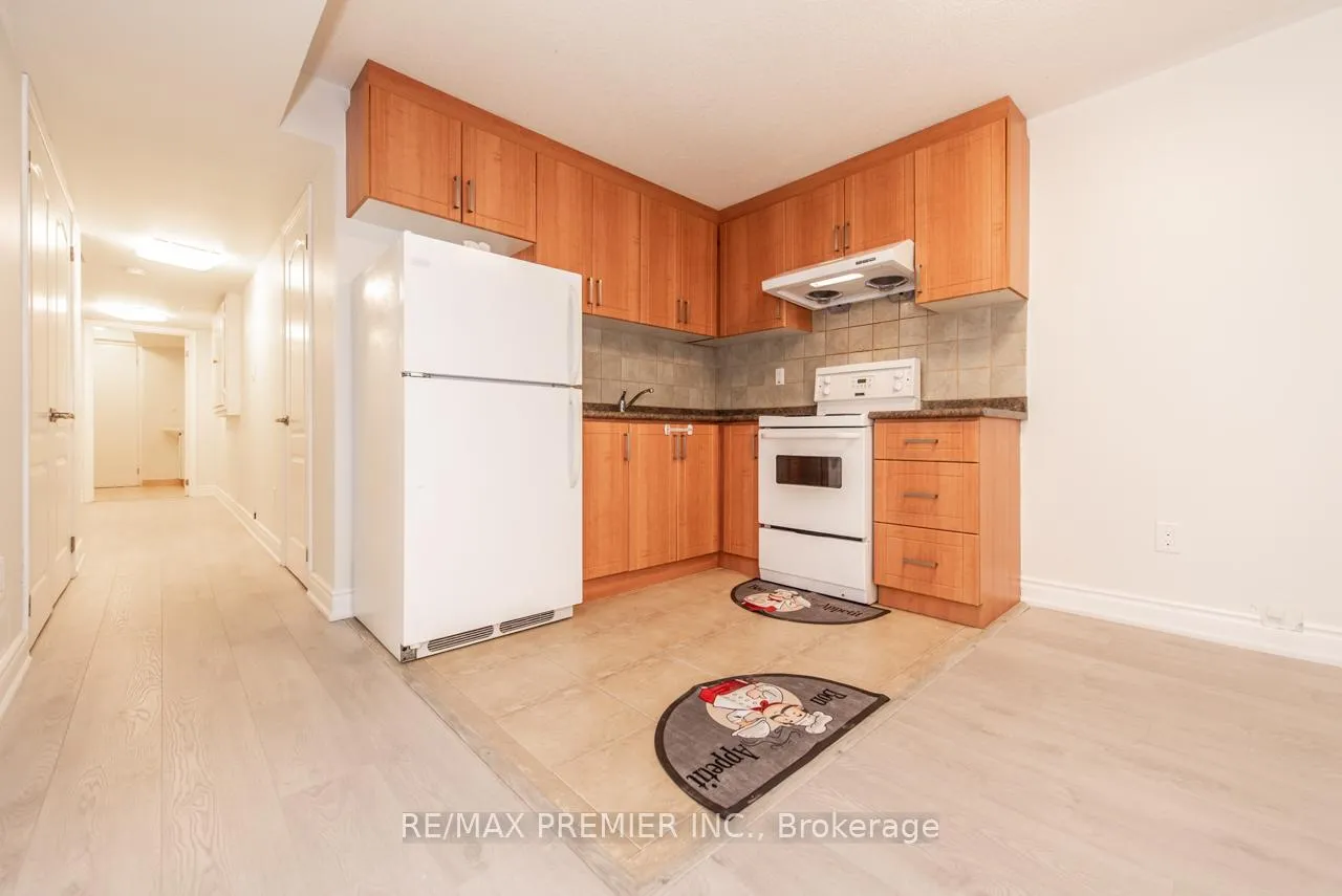 Photo 7 of Unit Bsmt, 6 Muscadel Road, Vaughan, Vellore Village — HOMEH