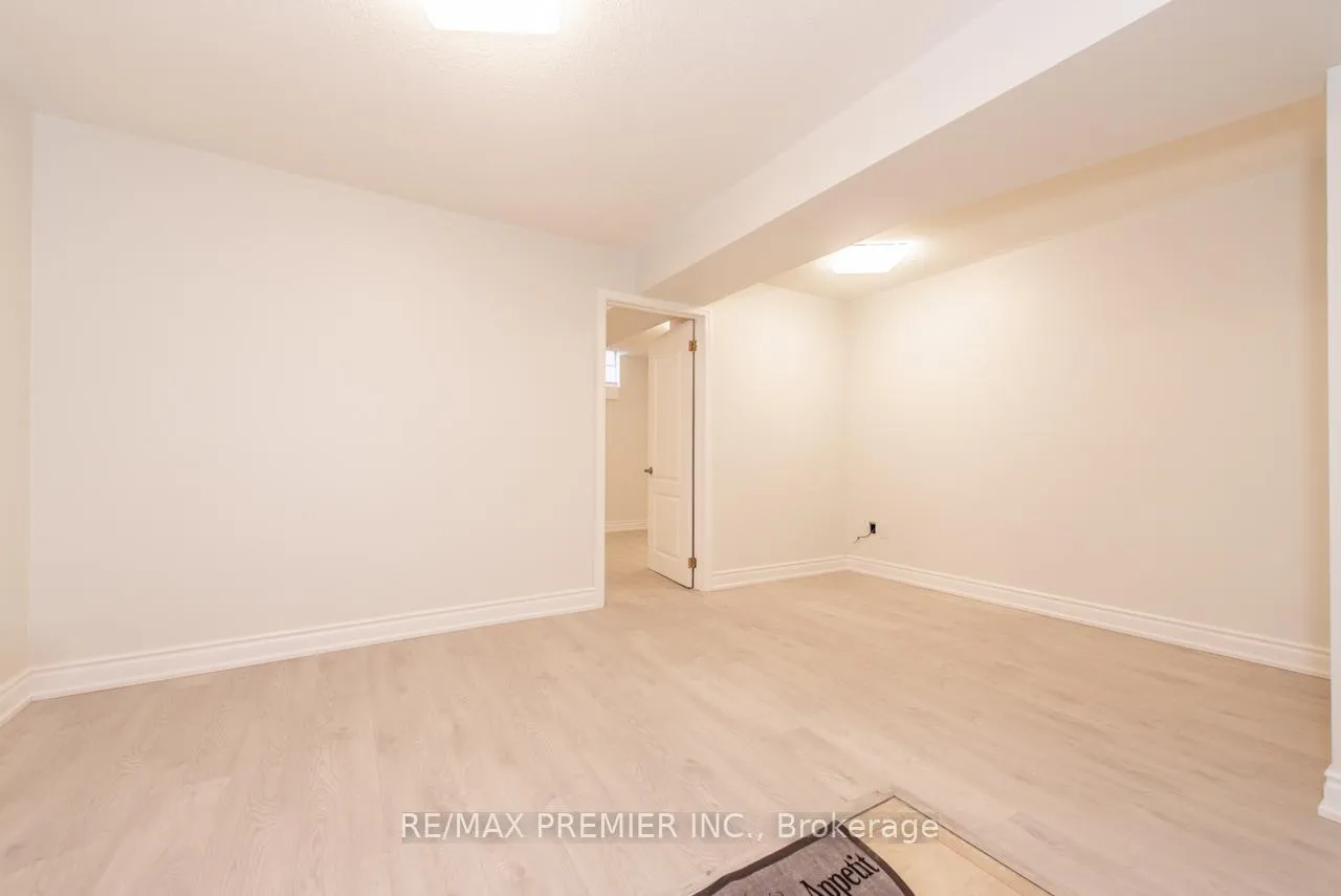Photo 9 of Unit Bsmt, 6 Muscadel Road, Vaughan, Vellore Village — HOMEH
