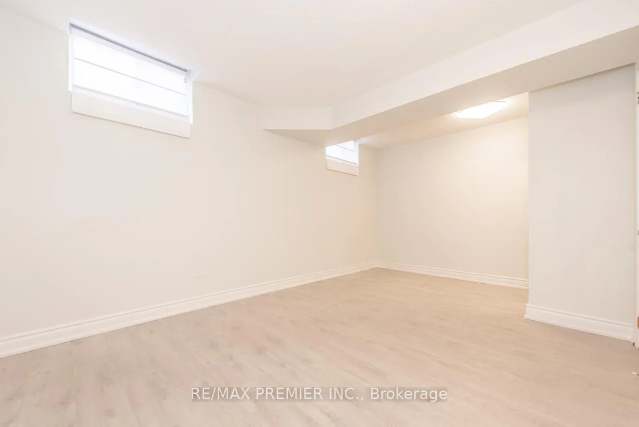 Photo 13 of Unit Bsmt, 6 Muscadel Road, Vaughan, Vellore Village — HOMEH