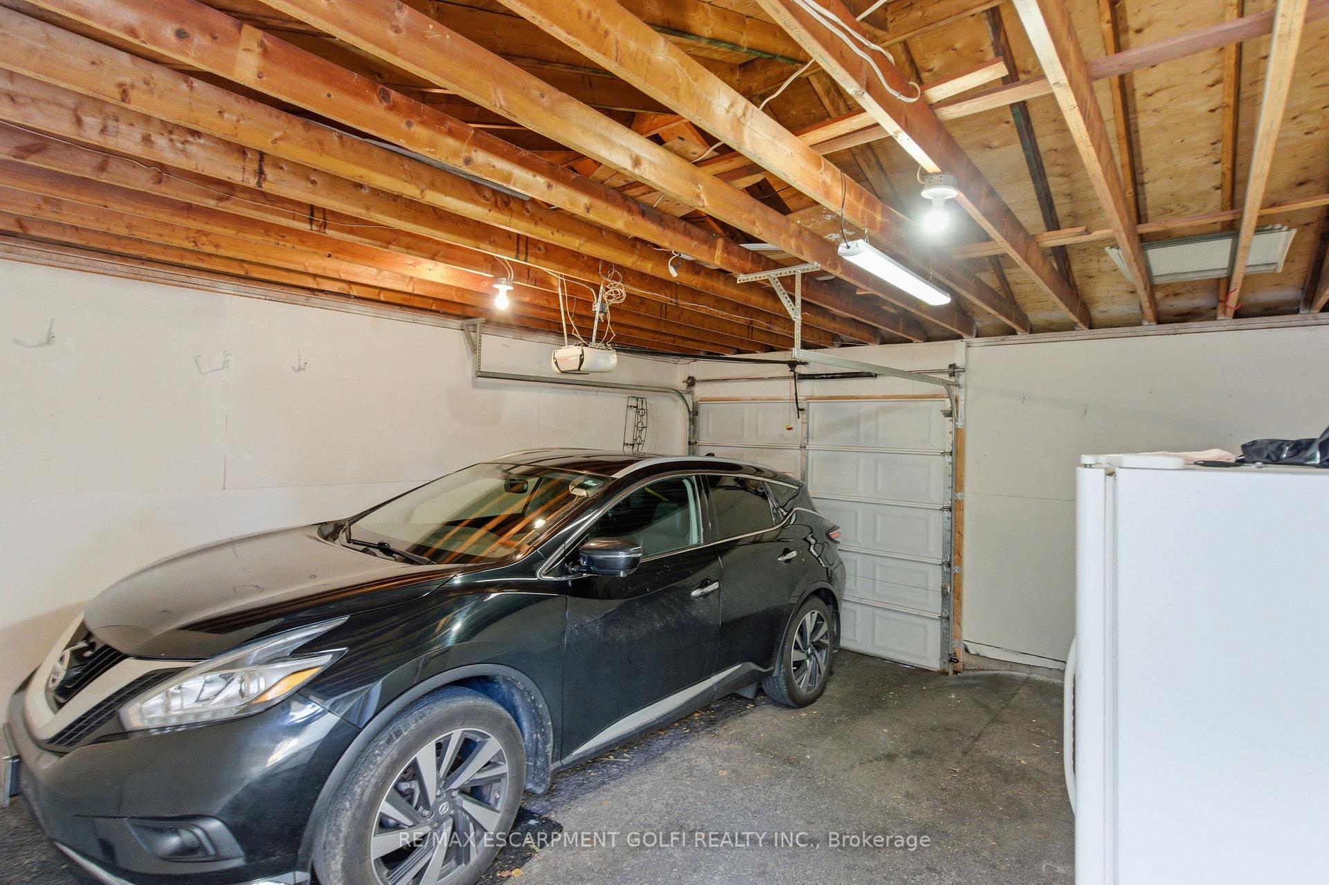 Photo 24 of Unit 2, 185 Denistoun Street, Welland, Broadway — HOMEH