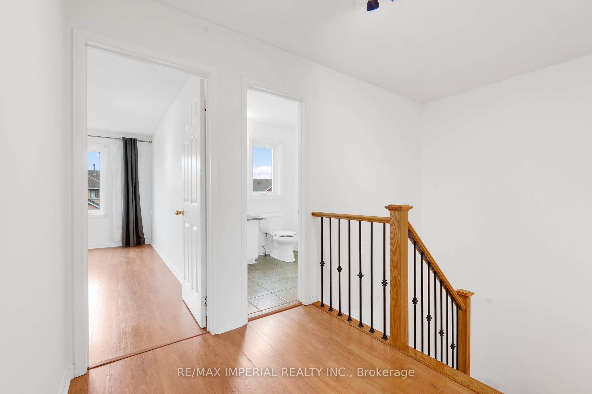 Photo 20 of 99 Islay Crescent, Vaughan, Maple — HOMEH