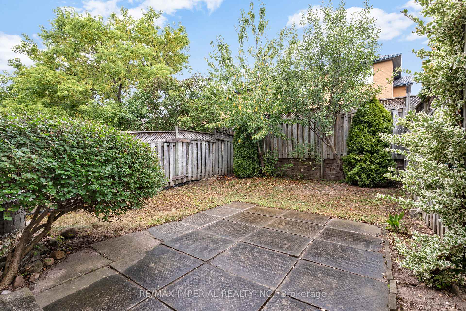 Photo 35 of 99 Islay Crescent, Vaughan, Maple — HOMEH