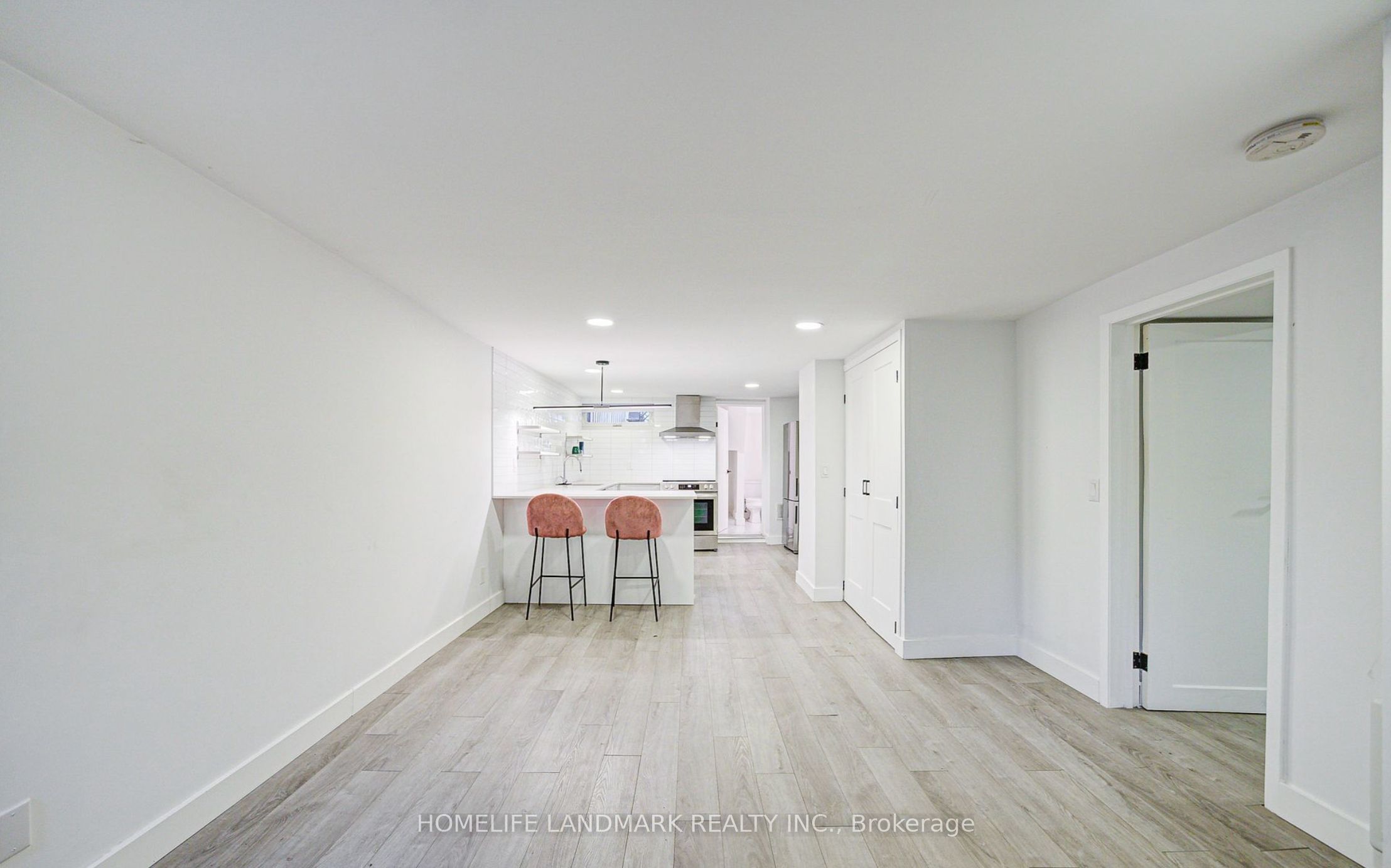 Photo 17 of Unit Basement Apt, 246 Euclid Avenue, Toronto, Trinity-Bellwoods — HOMEH