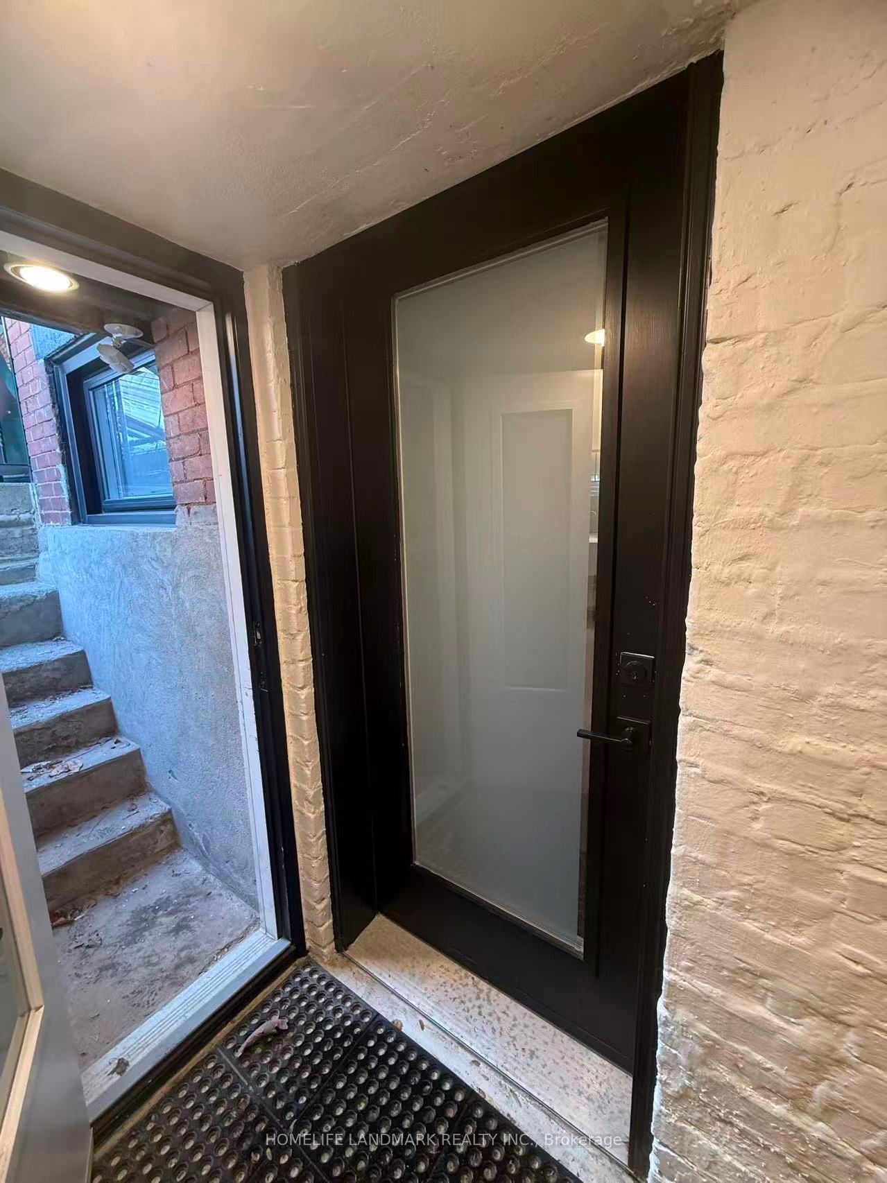 Photo 15 of Unit Basement Apt, 246 Euclid Avenue, Toronto, Trinity-Bellwoods — HOMEH