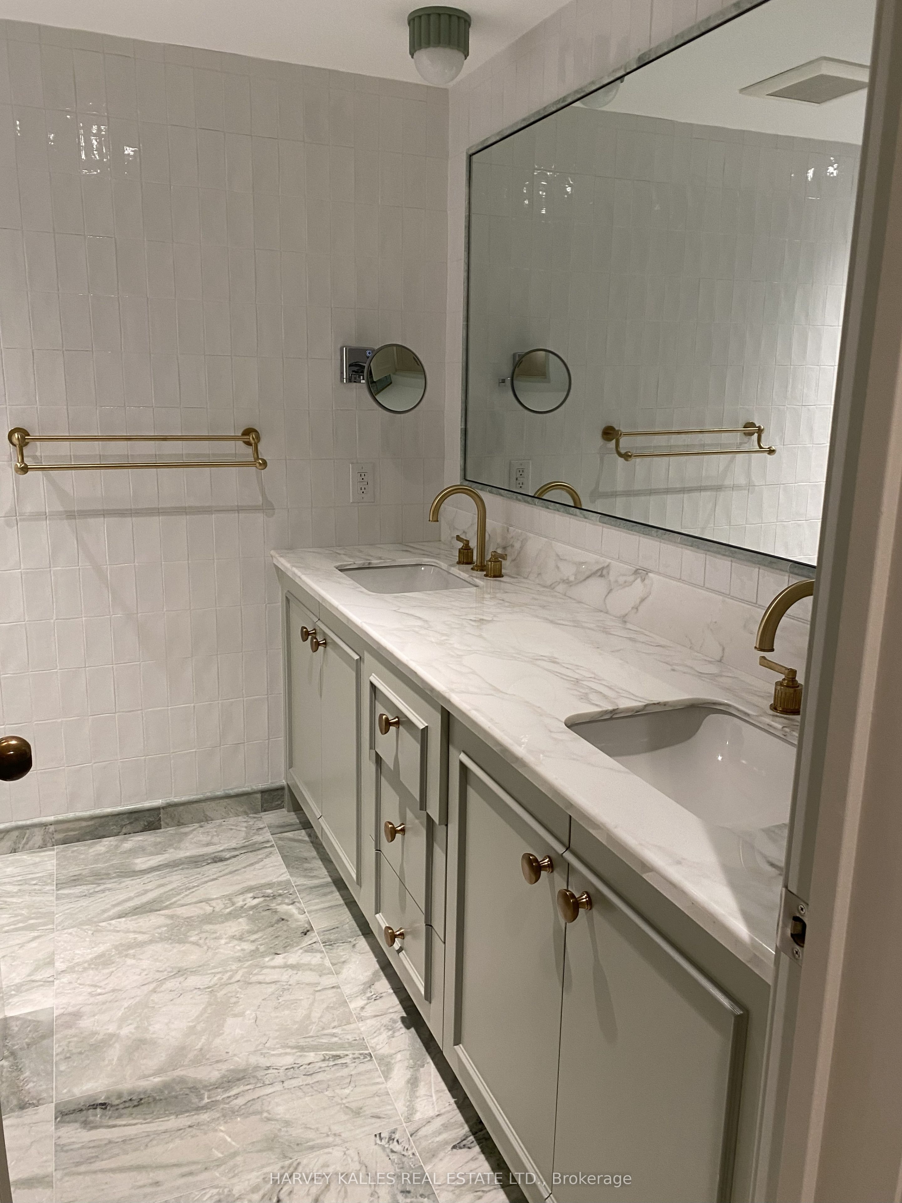 Photo 51 of Unit 201, 2600 Bathurst Street, Toronto, Englemount-Lawrence — HOMEH