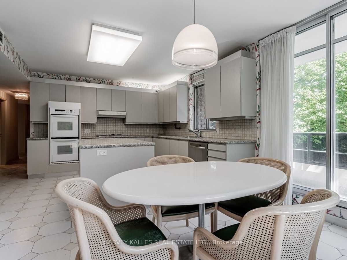 Photo 42 of Unit 201, 2600 Bathurst Street, Toronto, Englemount-Lawrence — HOMEH