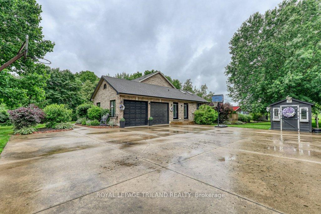 Photo 3 of 24920 Marsh Line, West Elgin, Rural West Elgin — HOMEH