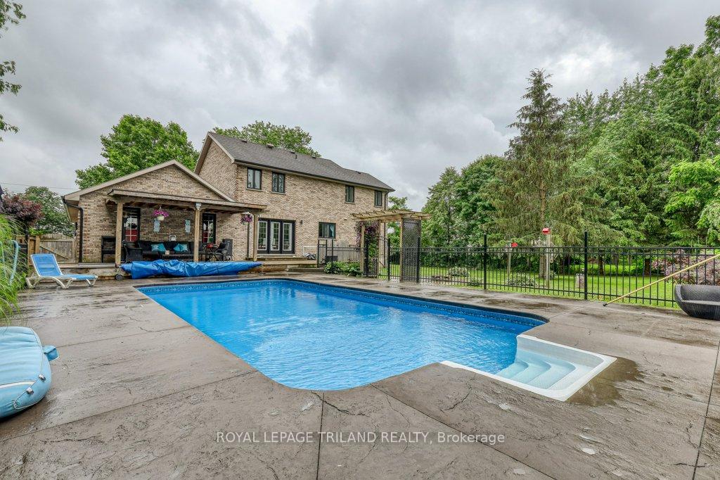 Photo 7 of 24920 Marsh Line, West Elgin, Rural West Elgin — HOMEH