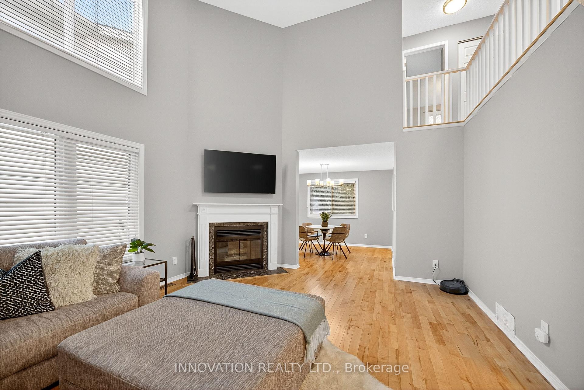 Photo 3 of 7 Hyannis Avenue, Ottawa, Barrhaven - Cedargrove/Fraserdale — HOMEH