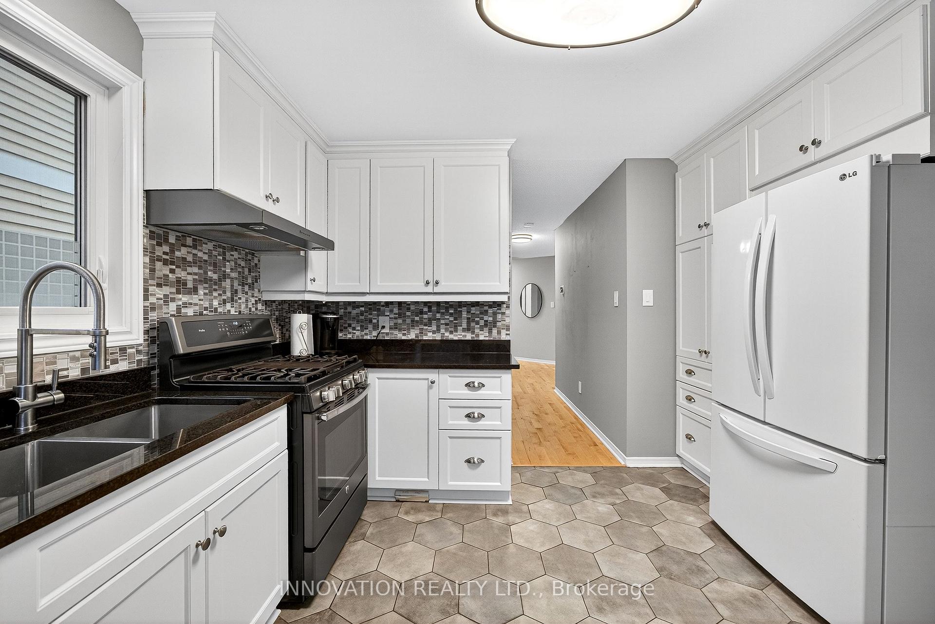 Photo 19 of 7 Hyannis Avenue, Ottawa, Barrhaven - Cedargrove/Fraserdale — HOMEH