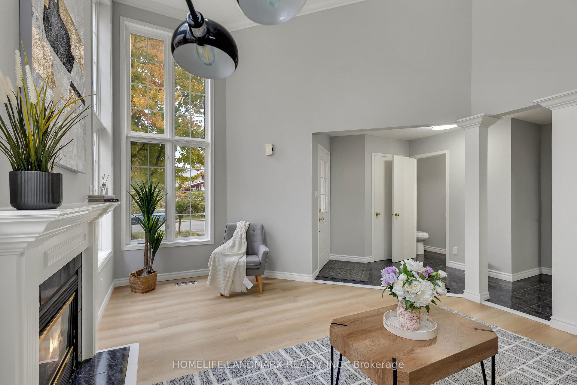 Photo 4 of 451 Laurel Gate Drive, Waterloo — HOMEH