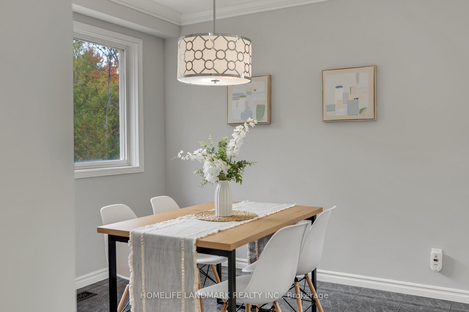 Photo 10 of 451 Laurel Gate Drive, Waterloo — HOMEH