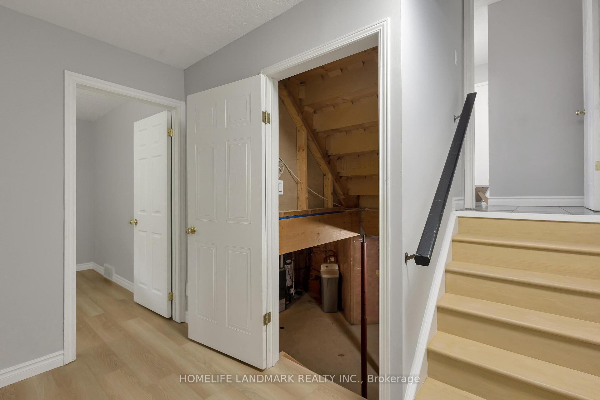 Photo 28 of 451 Laurel Gate Drive, Waterloo — HOMEH
