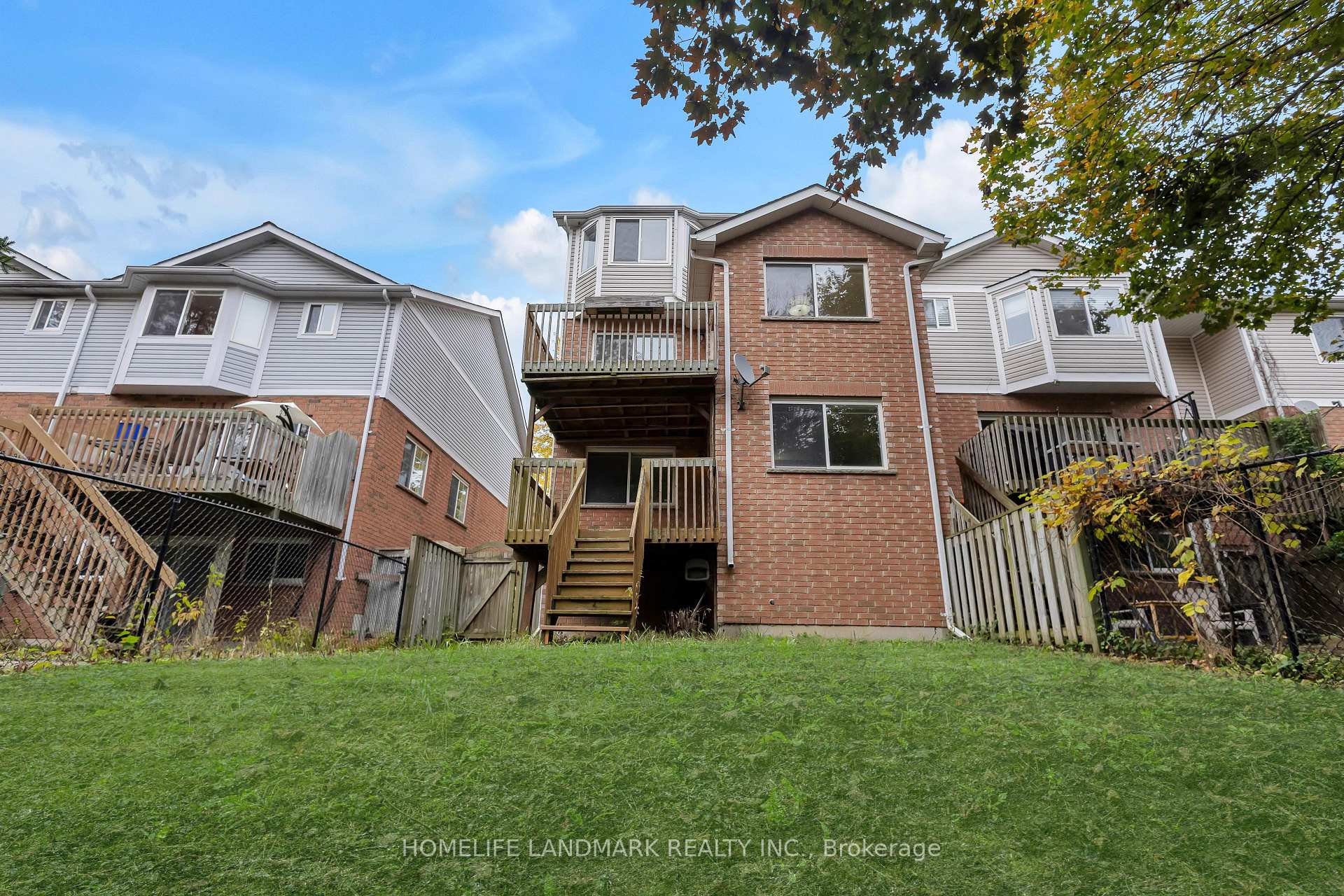 Photo 33 of 451 Laurel Gate Drive, Waterloo — HOMEH