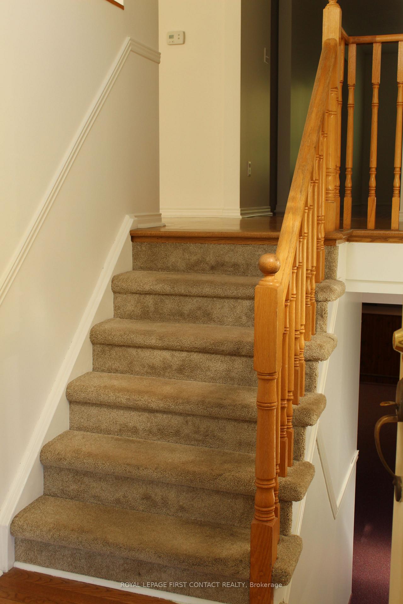 Photo 5 of 14 Fairway Crescent, Wasaga Beach — HOMEH