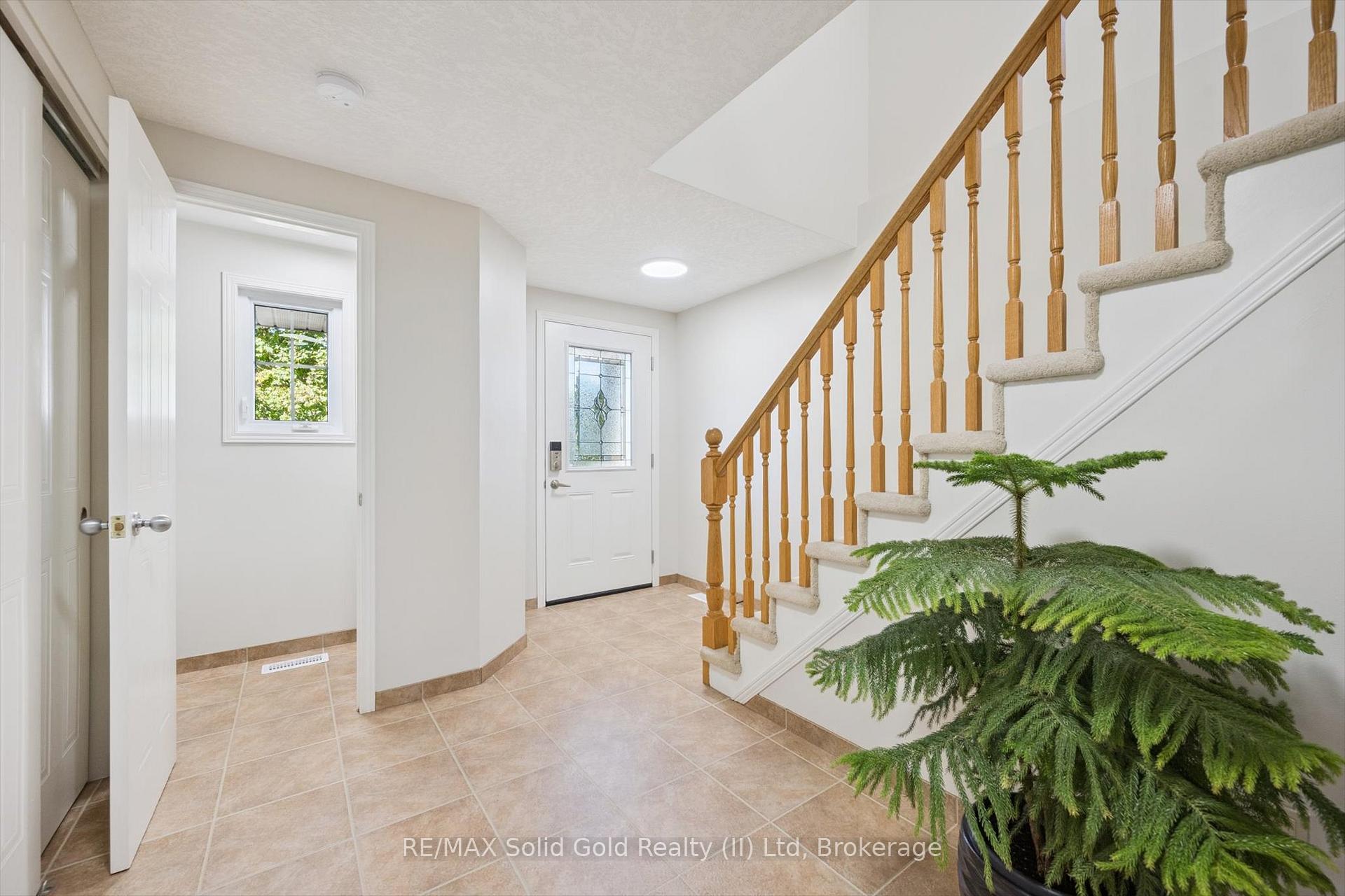 Photo 5 of 523 Exmoor Street, Waterloo — HOMEH