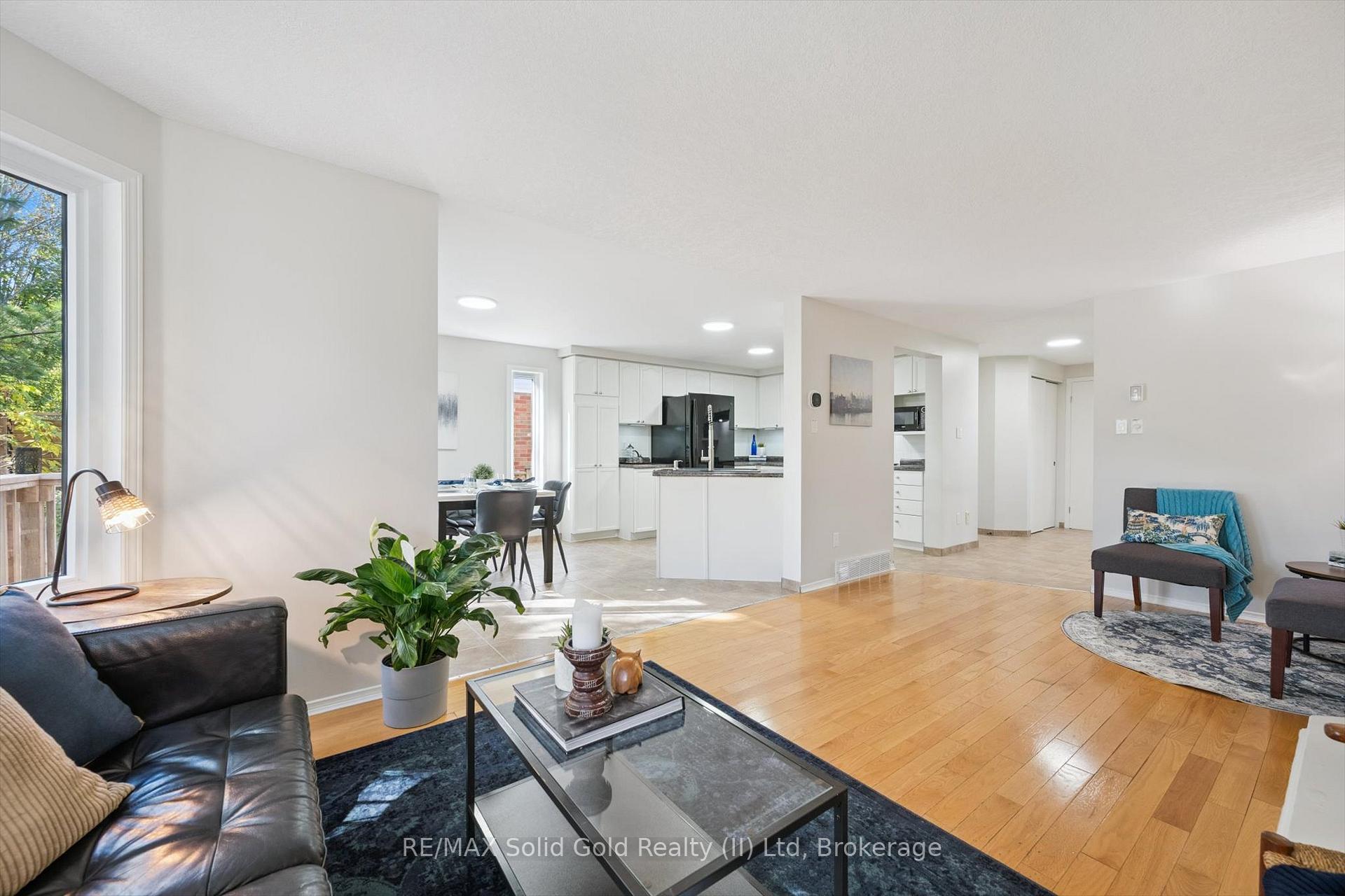 Photo 9 of 523 Exmoor Street, Waterloo — HOMEH