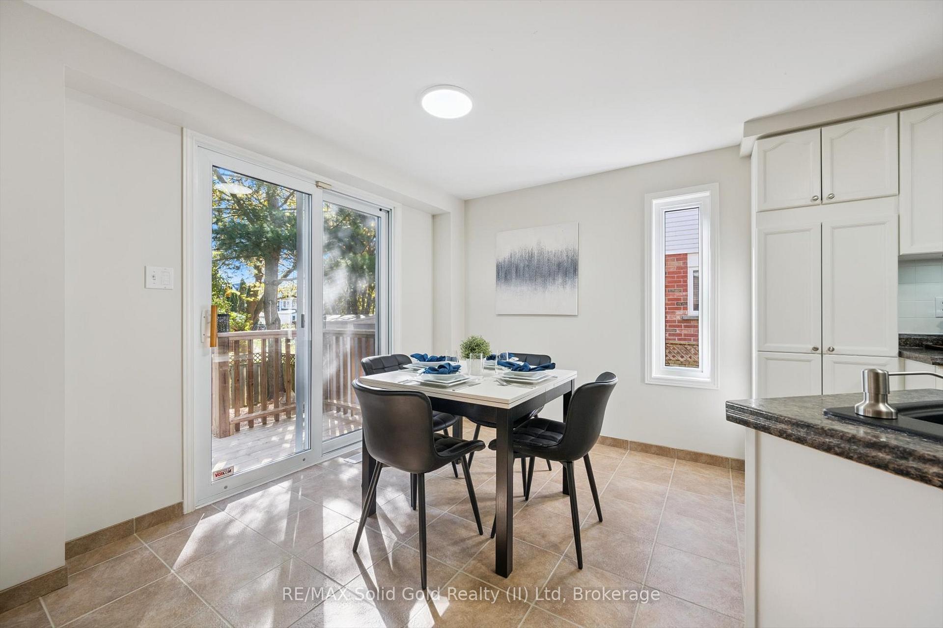 Photo 10 of 523 Exmoor Street, Waterloo — HOMEH