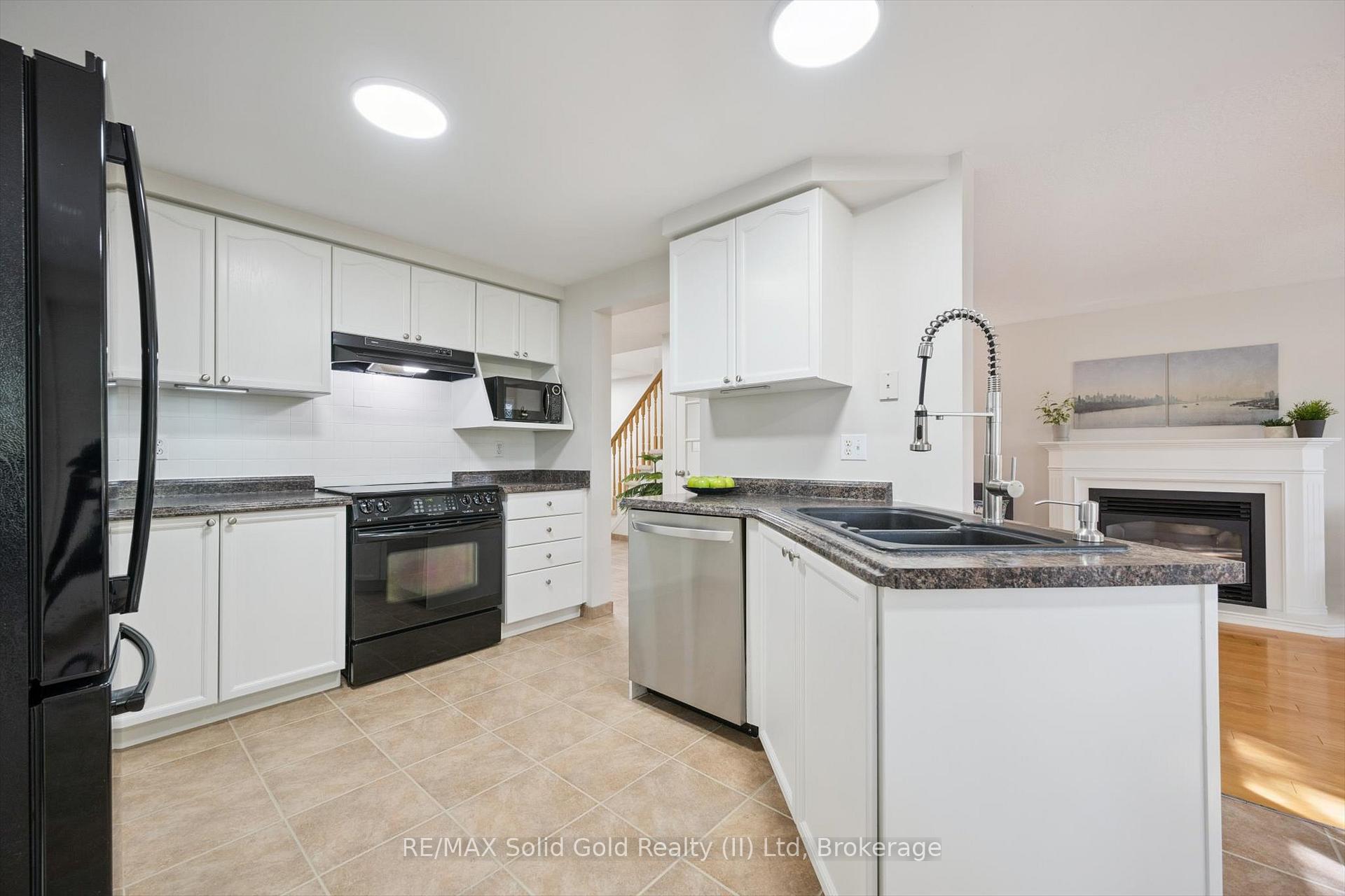 Photo 12 of 523 Exmoor Street, Waterloo — HOMEH