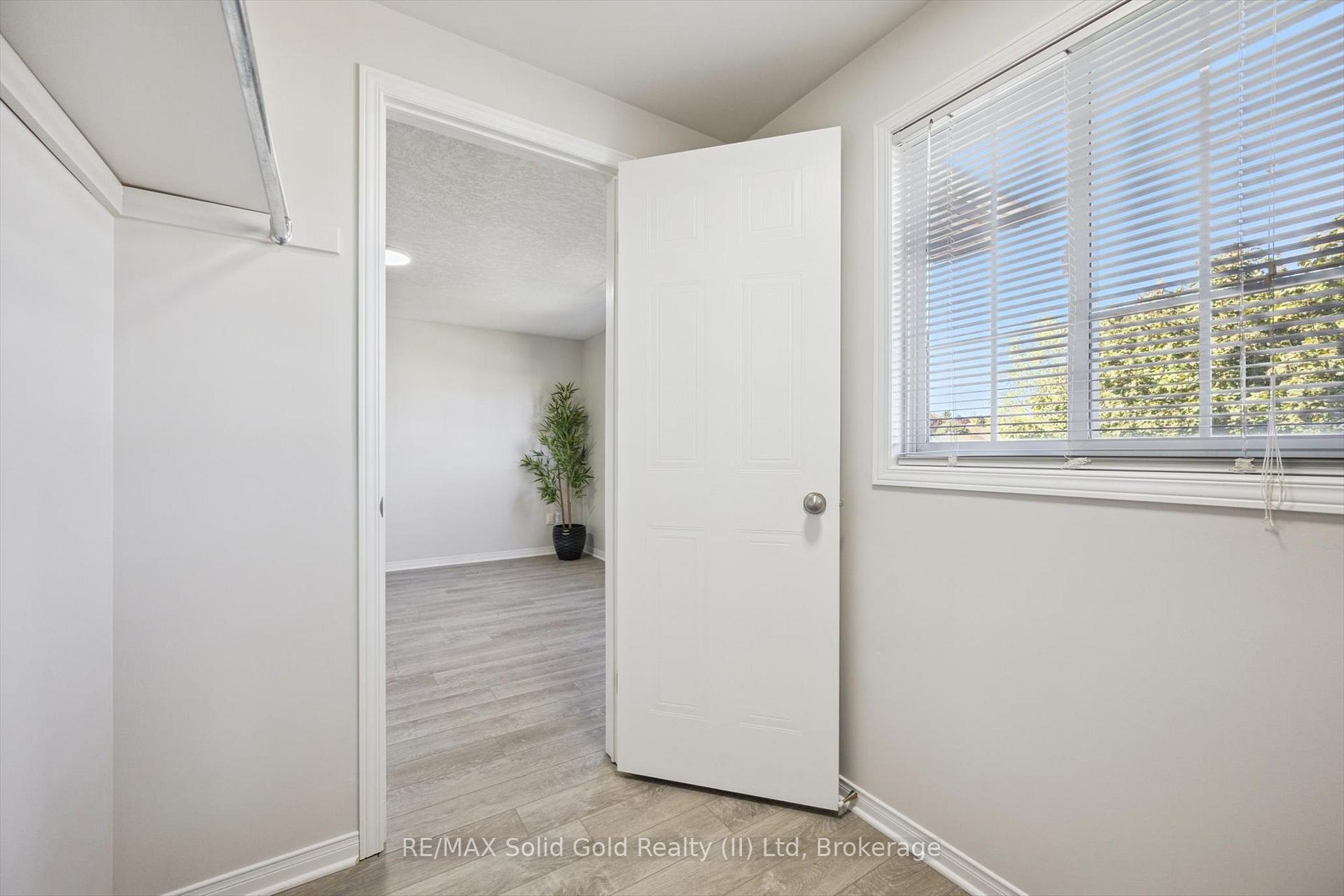 Photo 20 of 523 Exmoor Street, Waterloo — HOMEH