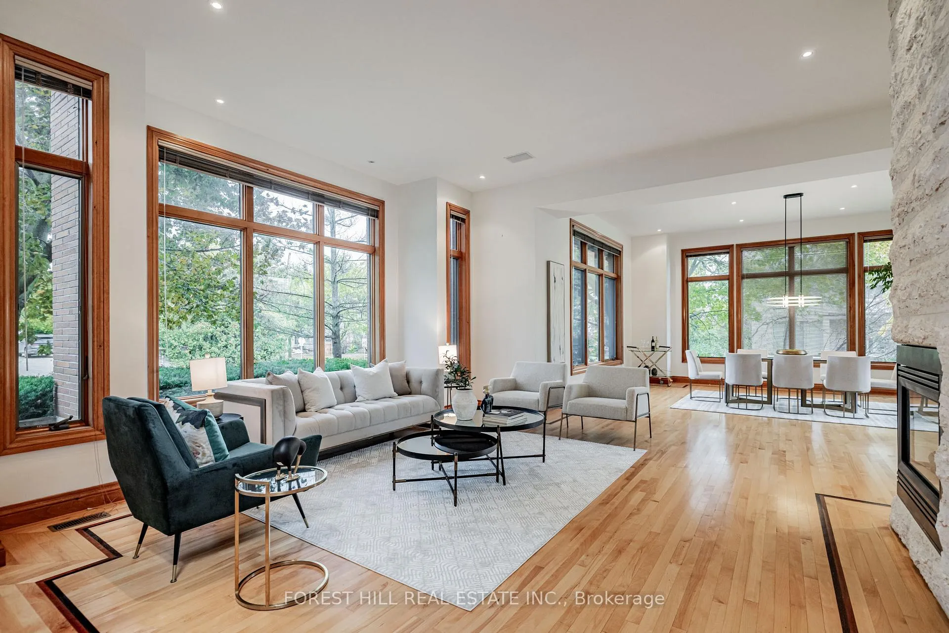 Photo 10 of 183 Arnold Avenue, Vaughan, Crestwood-Springfarm-Yorkhill — HOMEH
