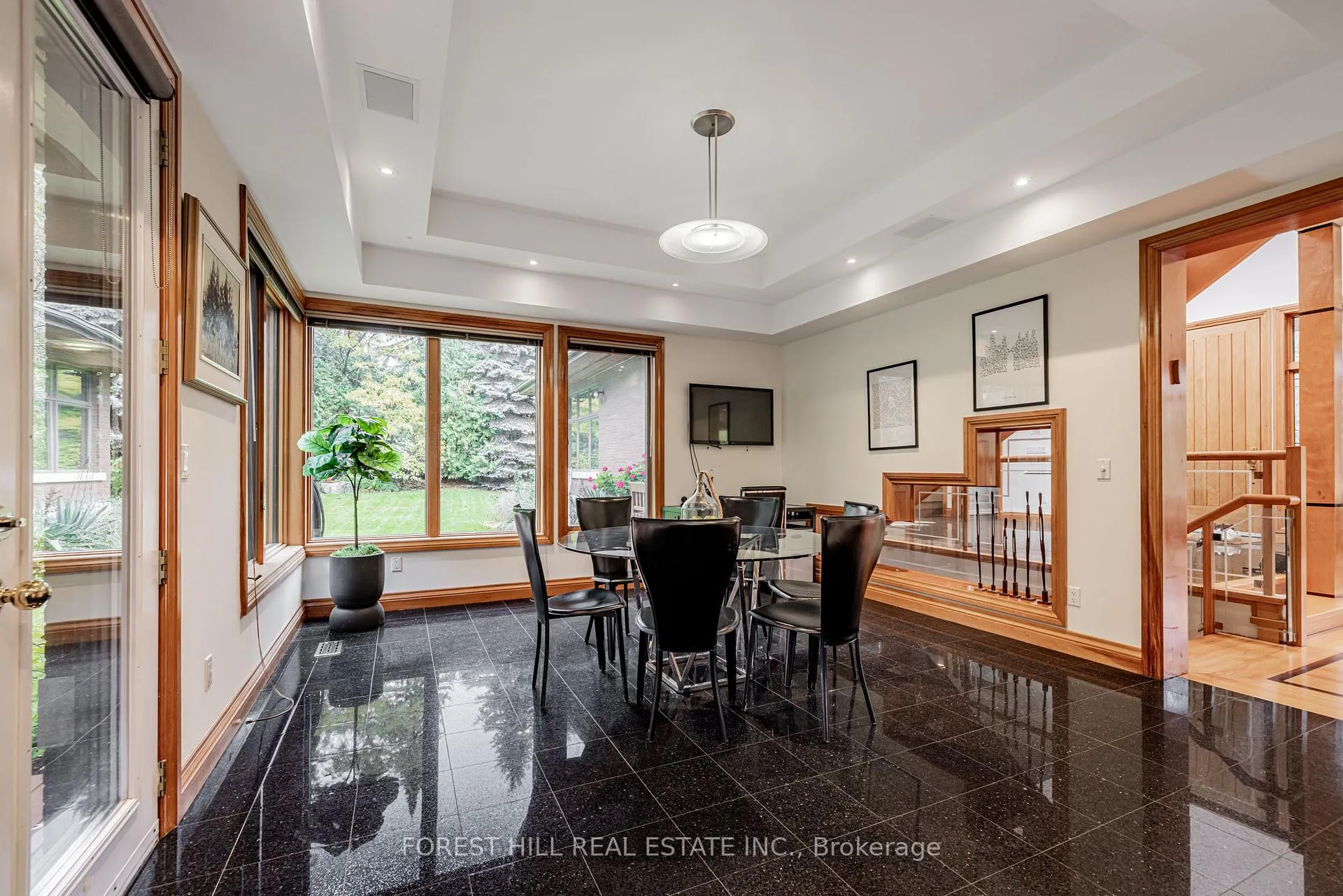 Photo 21 of 183 Arnold Avenue, Vaughan, Crestwood-Springfarm-Yorkhill — HOMEH